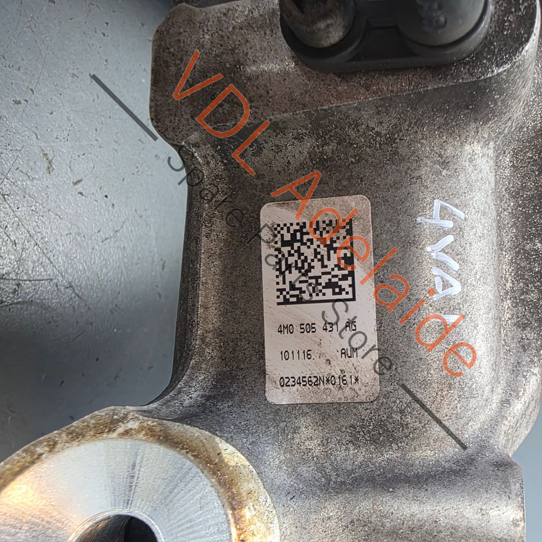 Lamborghini Urus Bentley Bentayga Left Rear Wheel Bearing Housing Hub Knuckle 4M0505431AG - Image 2