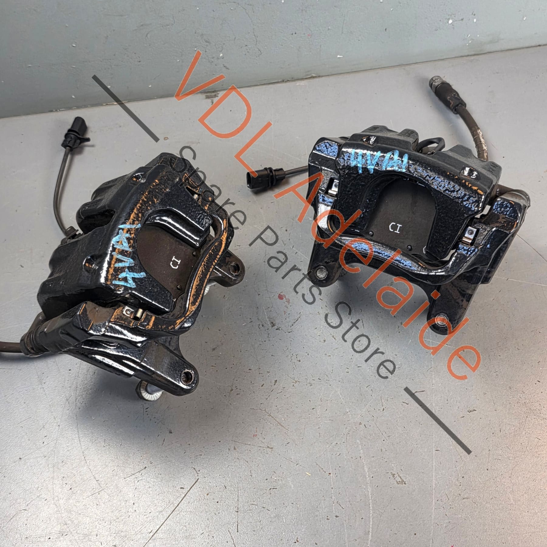 Bentley Bentayga Rear Brake Caliper Set suit 380mm x 30mm Rotor 36A615403 36A615404