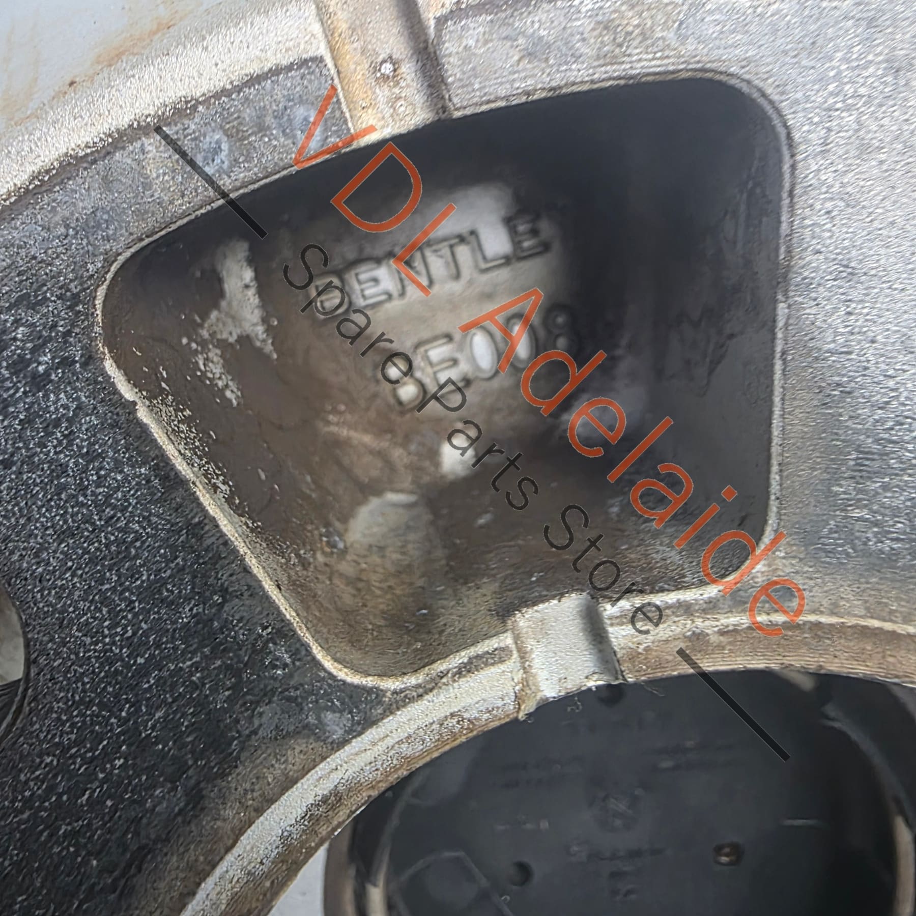 Bentley Bentayga 22in x 10in Alloy Wheel for Right Side 36A601025AA #01 - Image 10