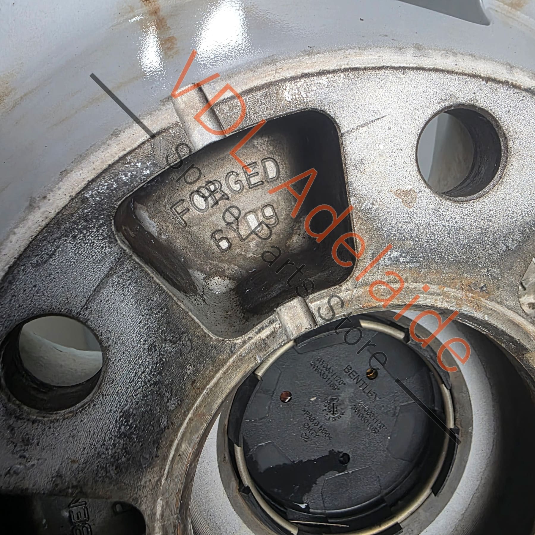 Bentley Bentayga 22in x 10in Alloy Wheel for Right Side 36A601025AA #04 - Image 11