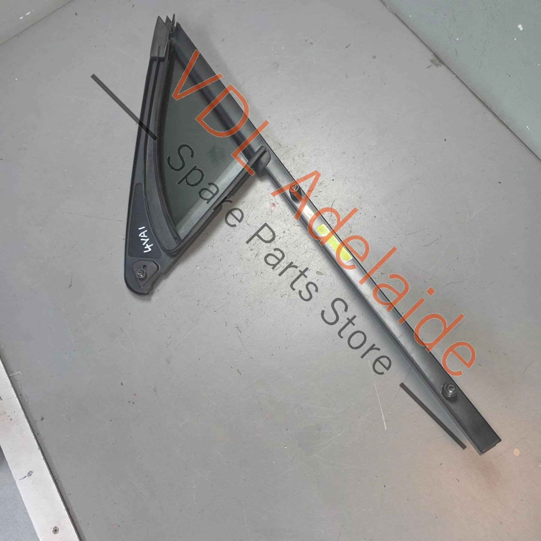 Bentley Bentayga 4V Front Right Quarter Window Glass Insulated Laminated 36A845114G - Image 5