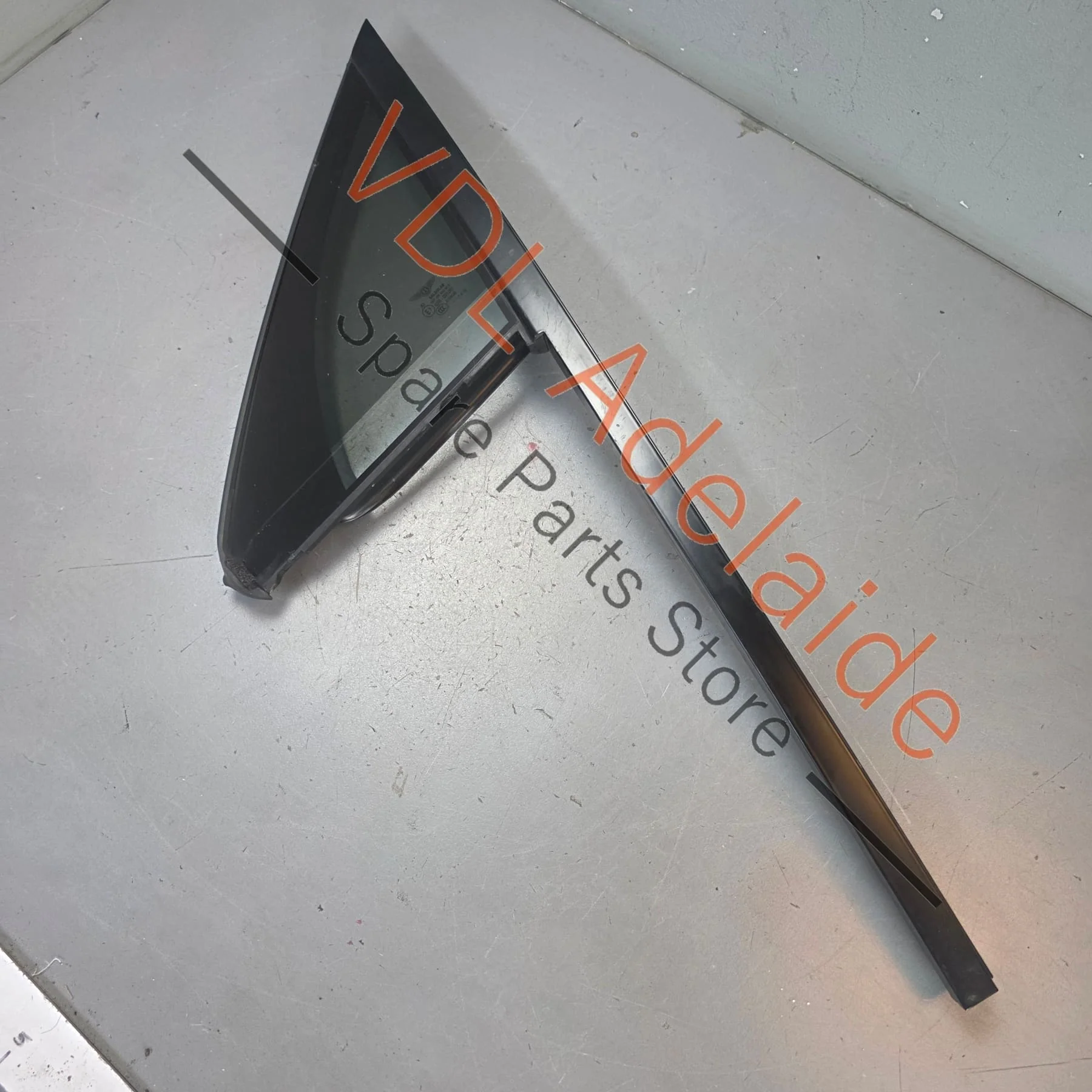 Bentley Bentayga 4V Front Left Quarter Window Glass Insulated Laminated 36A845113G