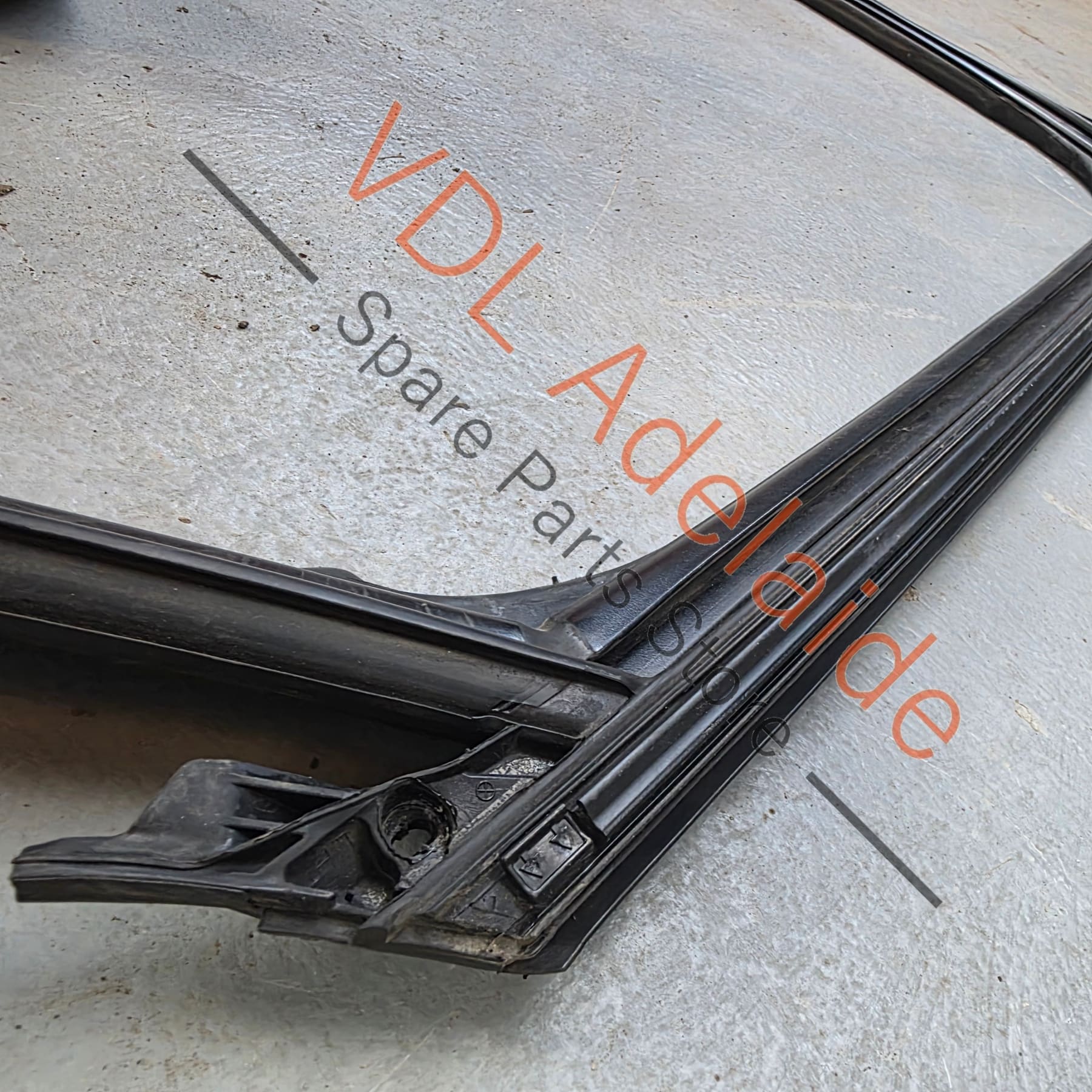 Bentley Bentayga 4V Rear Left Window Seal Gasket Rubber 36A839431A 36A839431B - Image 2