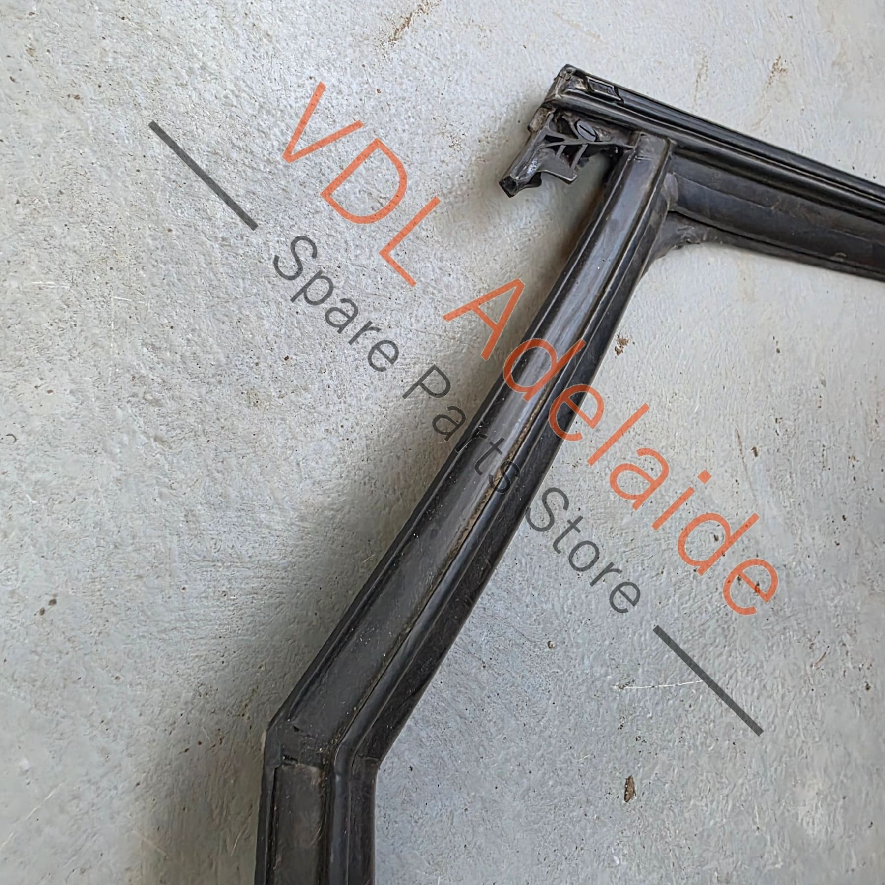 Bentley Bentayga 4V Rear Right Window Seal Gasket Rubber 36A839432A 36A839432B - Image 4