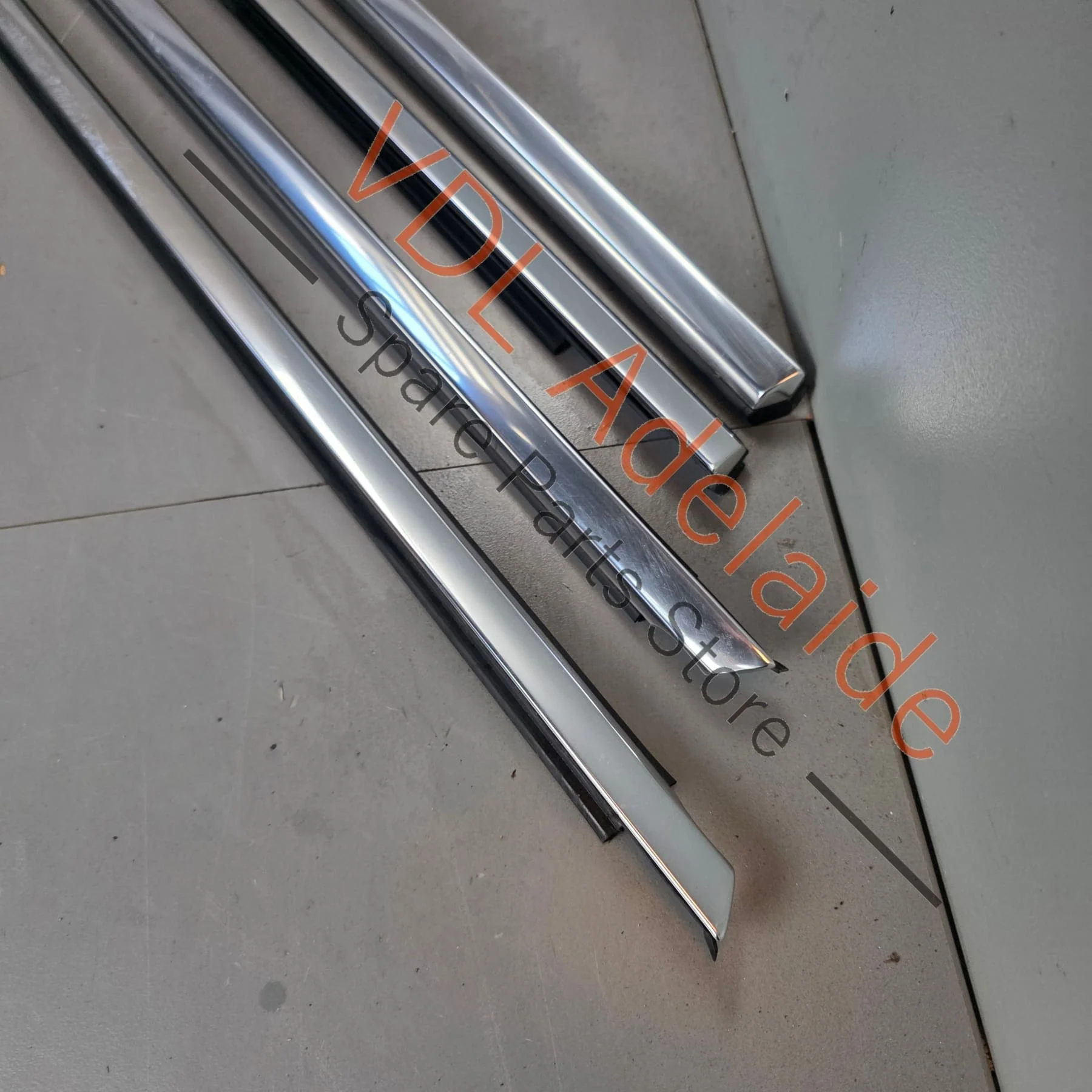 Bentley Bentayga 4V Door Trim Waistline Strip Chrome Front Right Door 36A853078D - Image 4