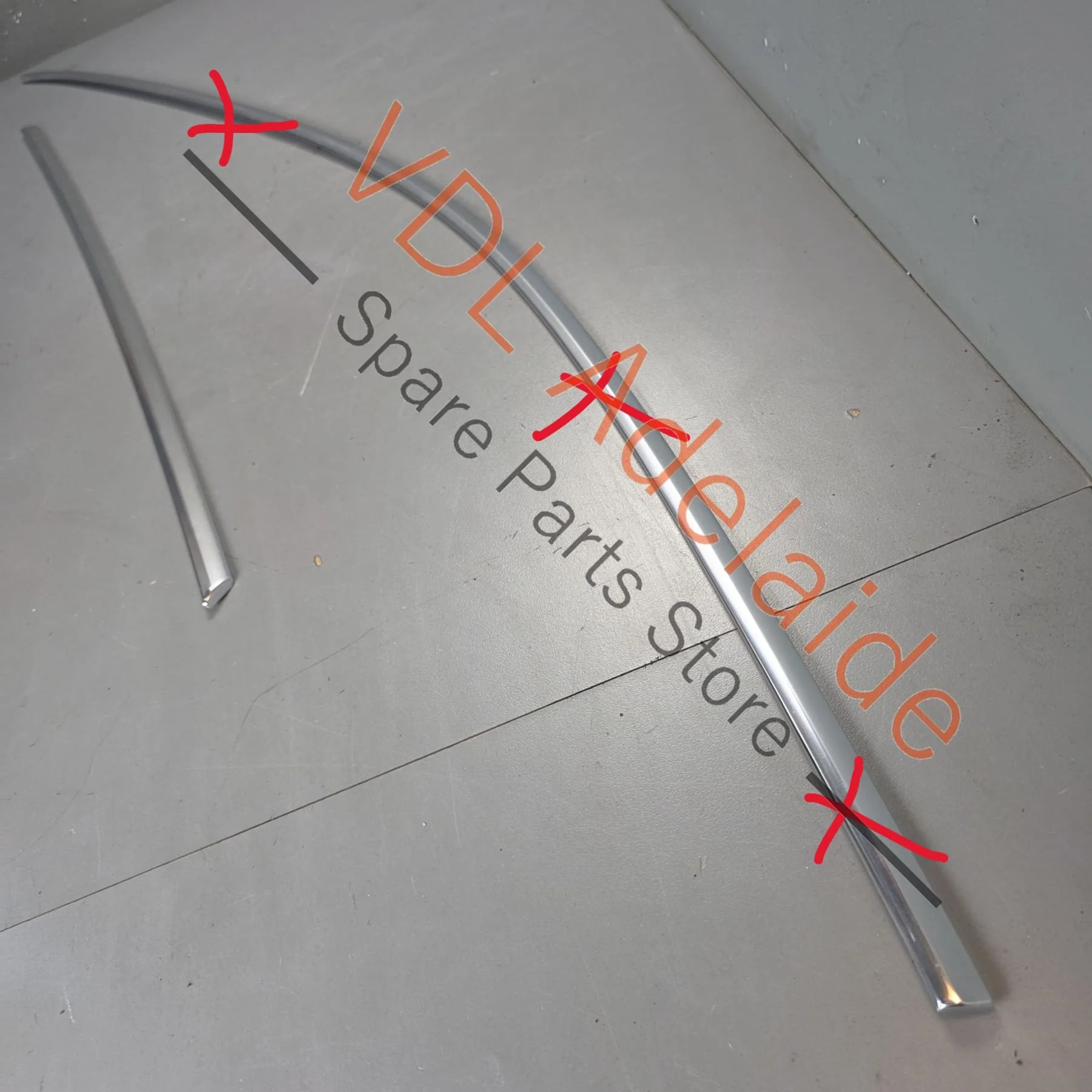 Bentley Bentayga 4V Chrome Door Trim Strip for Window Rear Left Upper 36A853907 - Image 5