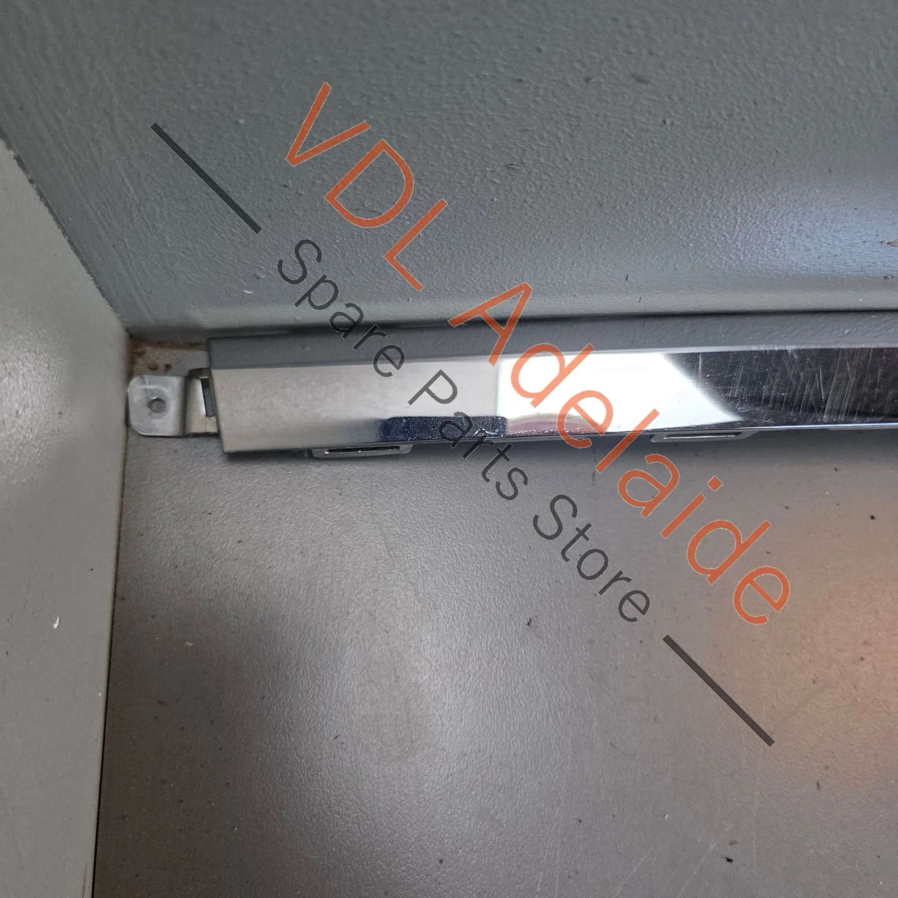 Bentley Bentayga Rear Bumper Centre Chrome Trim Moulding 36A807725 - Image 4