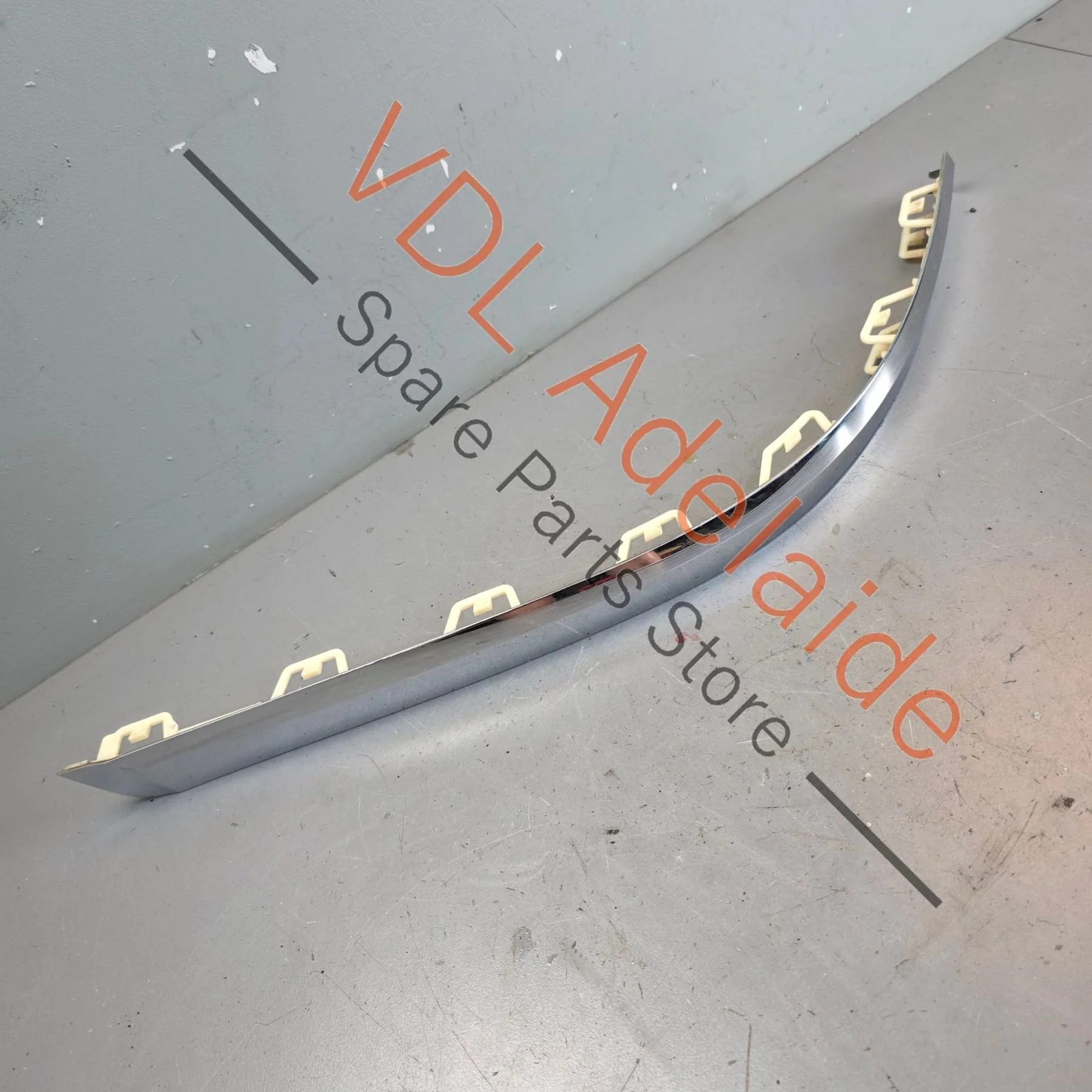 Bentley Bentayga Rear Bumper Left Chrome Trim Moulding 36A807917 - Image 10