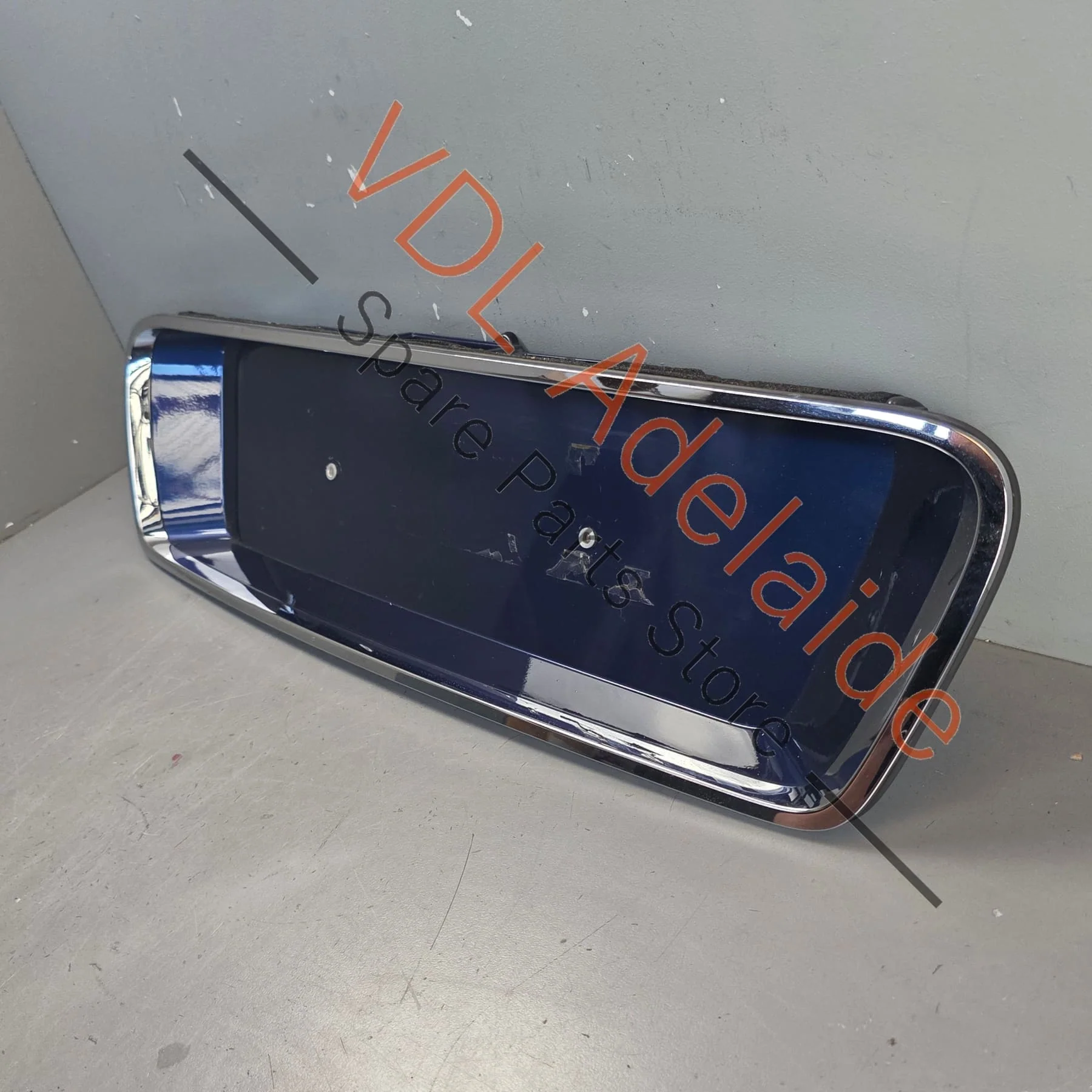 Bentley Bentayga Rear Licence Plate Tailgate Trim Moulding 36A827035R - Image 2