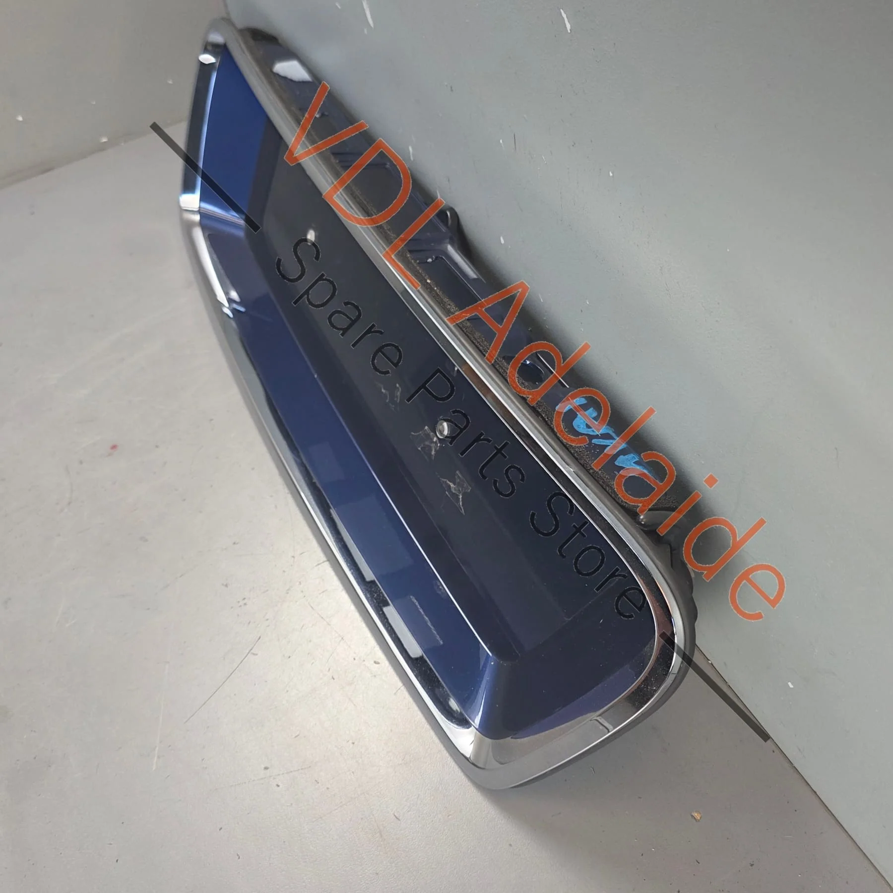 Bentley Bentayga Rear Licence Plate Tailgate Trim Moulding 36A827035R - Image 3
