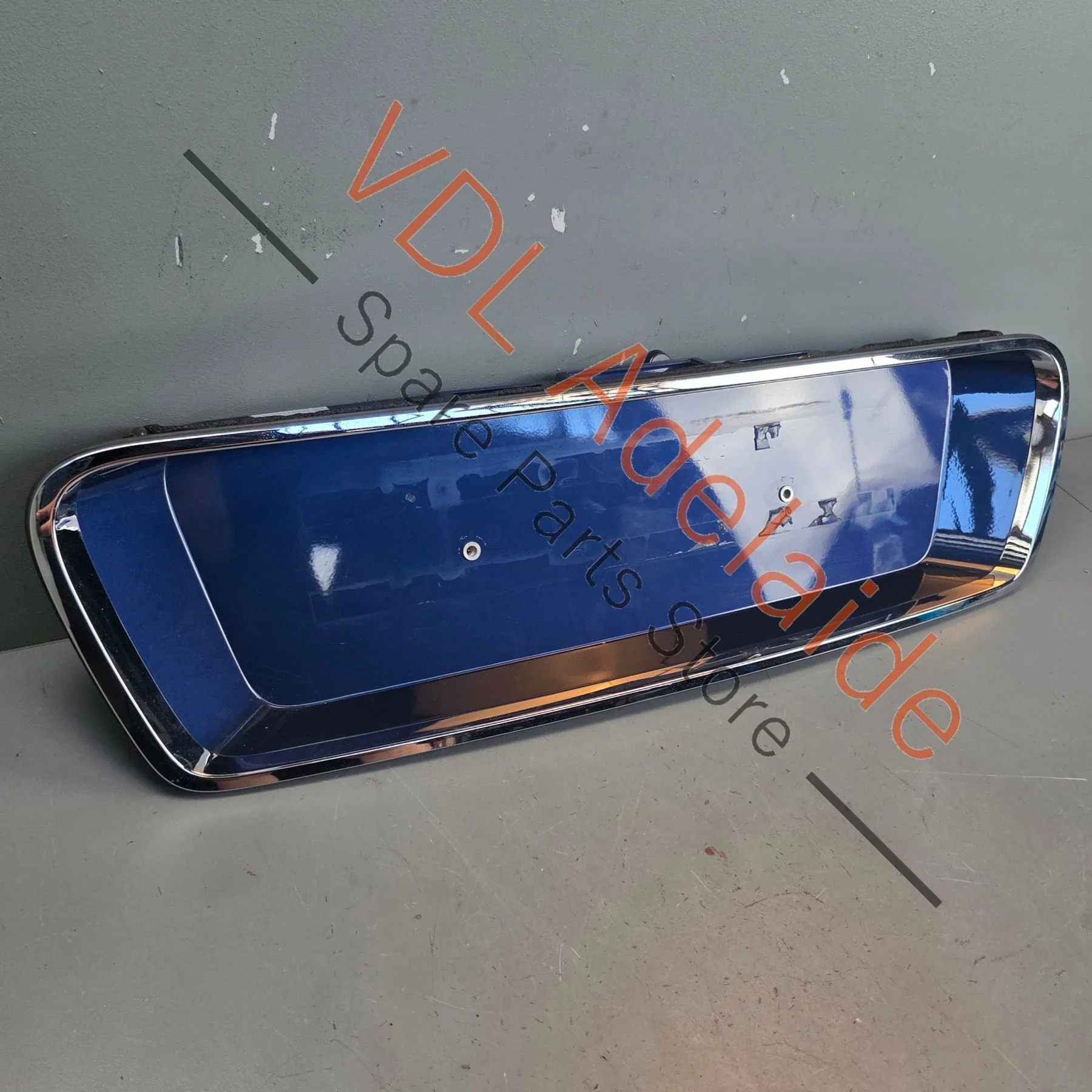 Bentley Bentayga Rear Licence Plate Tailgate Trim Moulding 36A827035R - Image 4