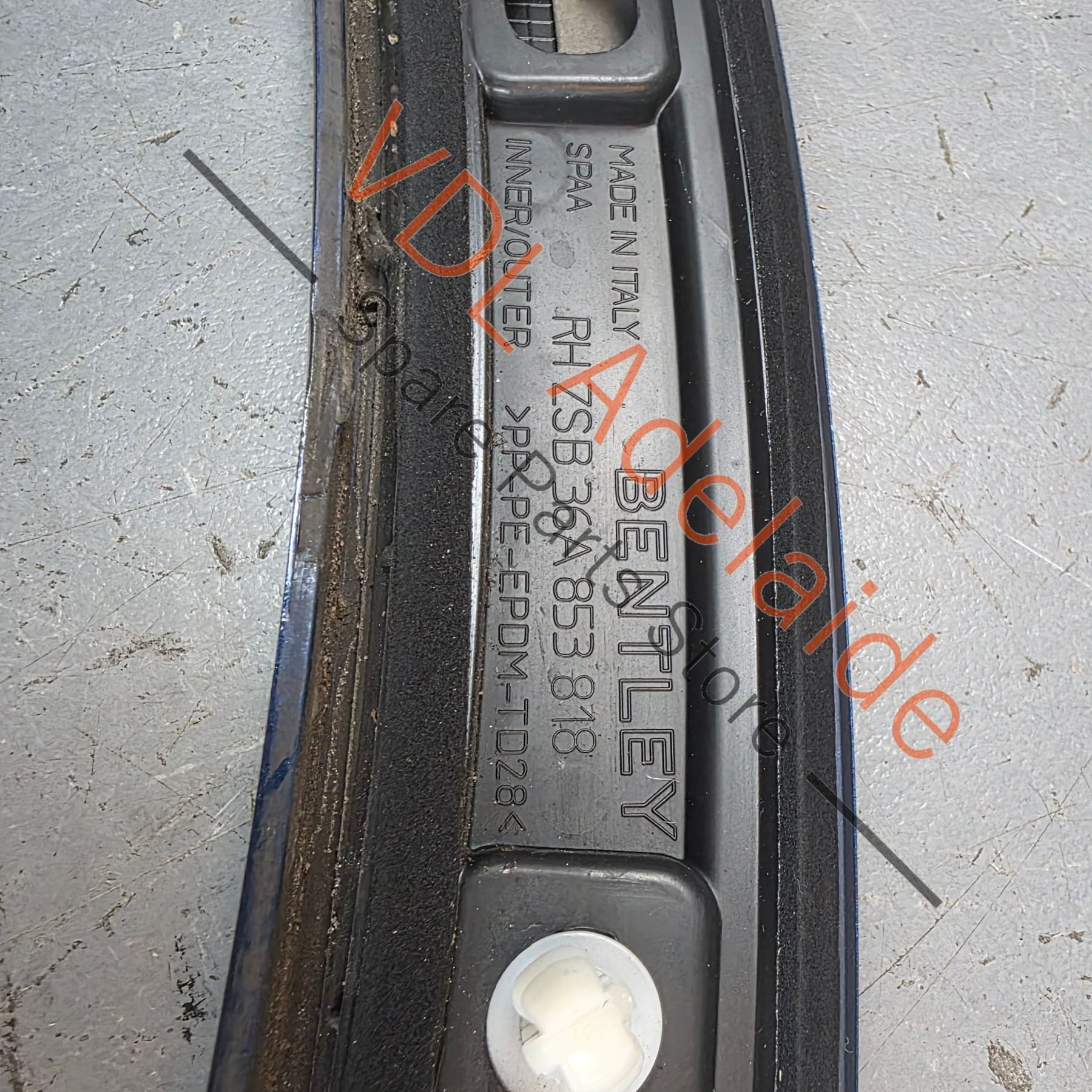 Bentley Bentayga 4V Right Rear Wheel Arch Flare Trim Molding 36A853818 - Image 6