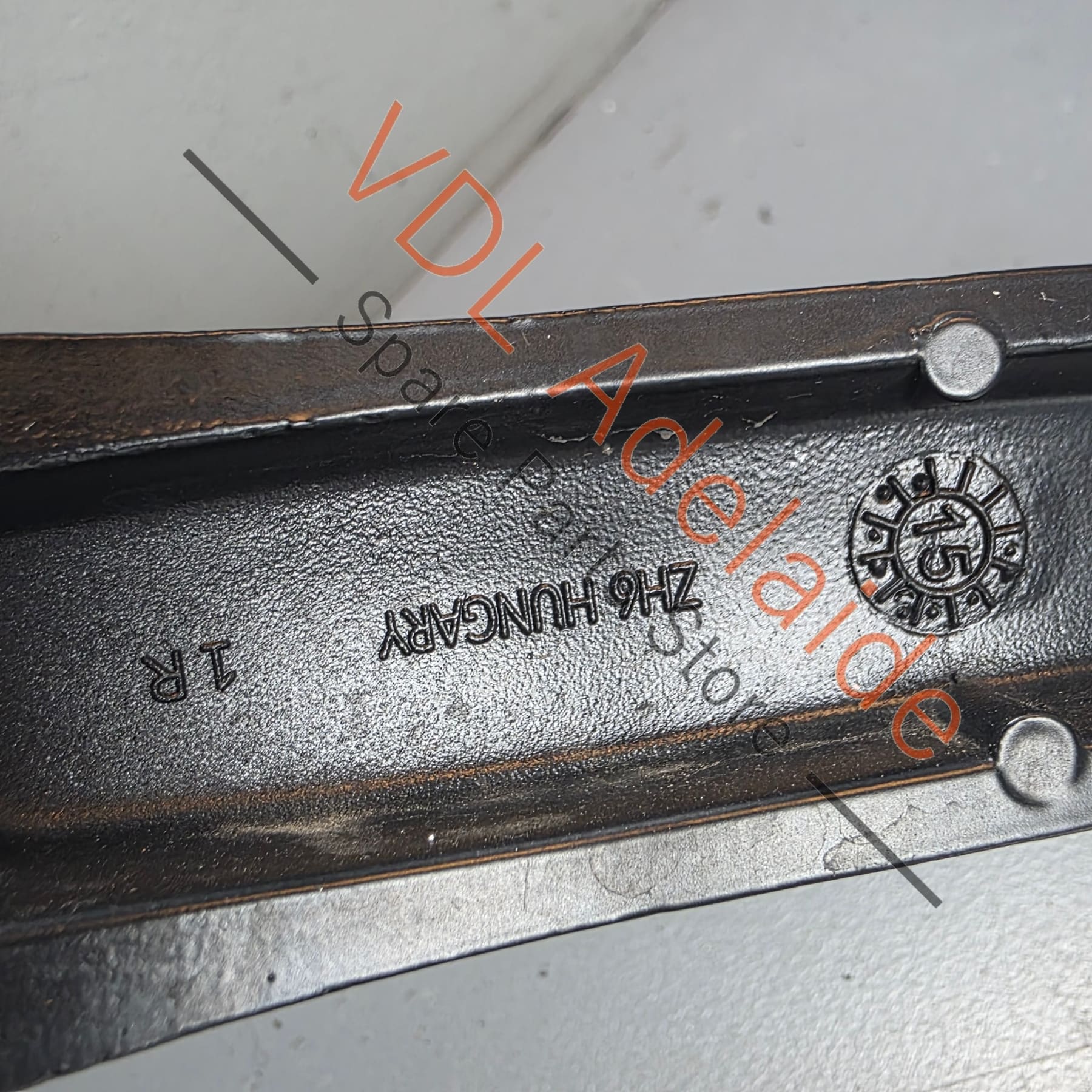 Audi Q7 Bentley Bentayga Windscreen Wiper Arm Right RHS for RHD 4M2955408 - Image 4