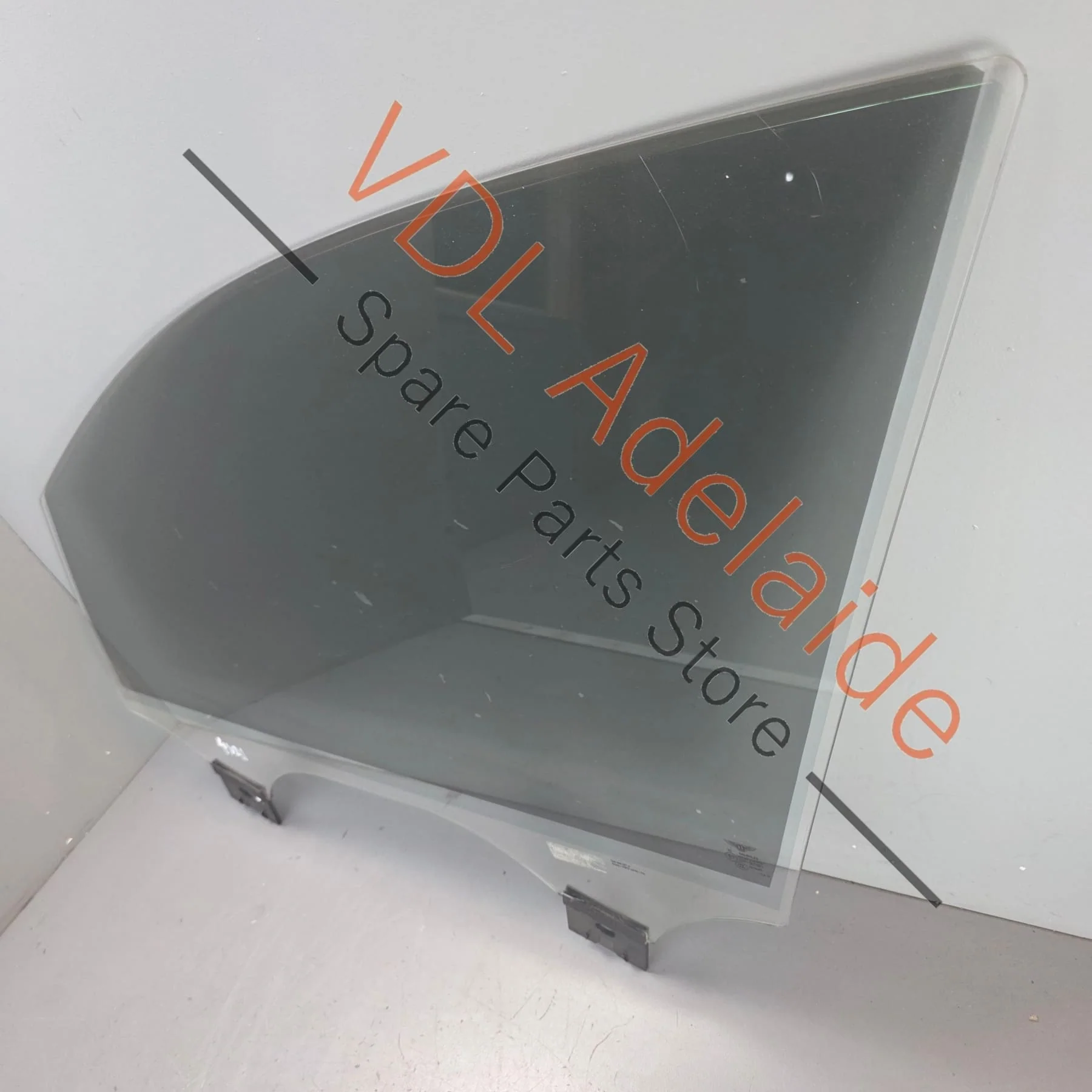 Bentley Bentayga 4V Left Front Door Glass Window 36A845021A - Image 2