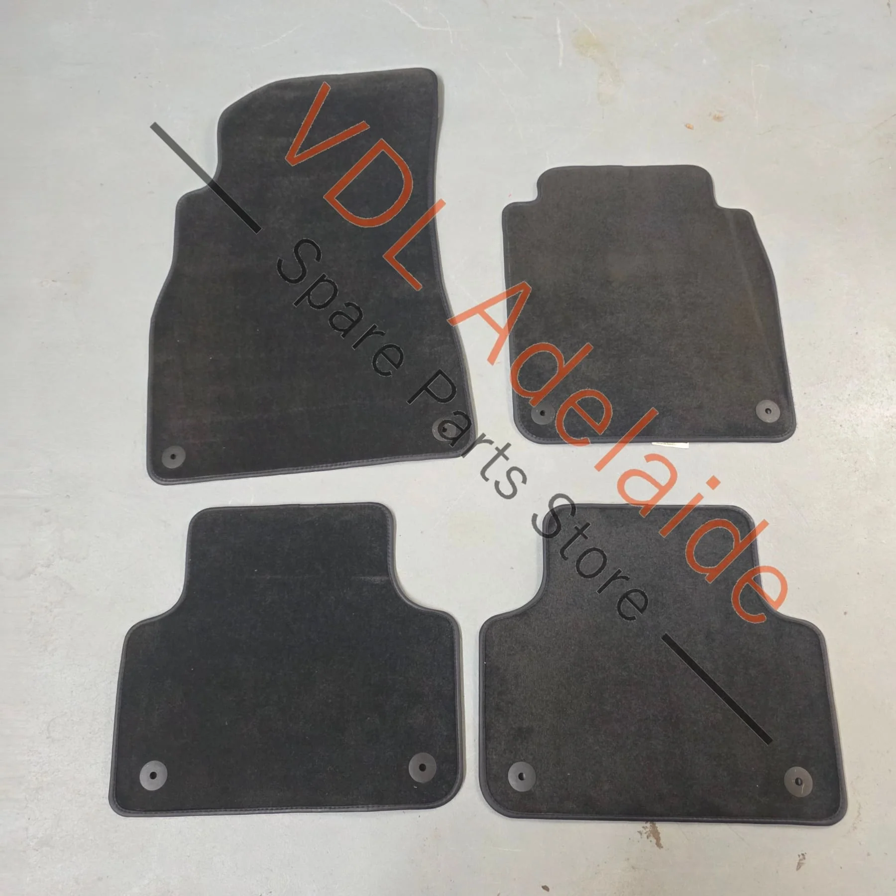 Bentley Bentayga 4V Set of Carpet Mats Imperial Blue