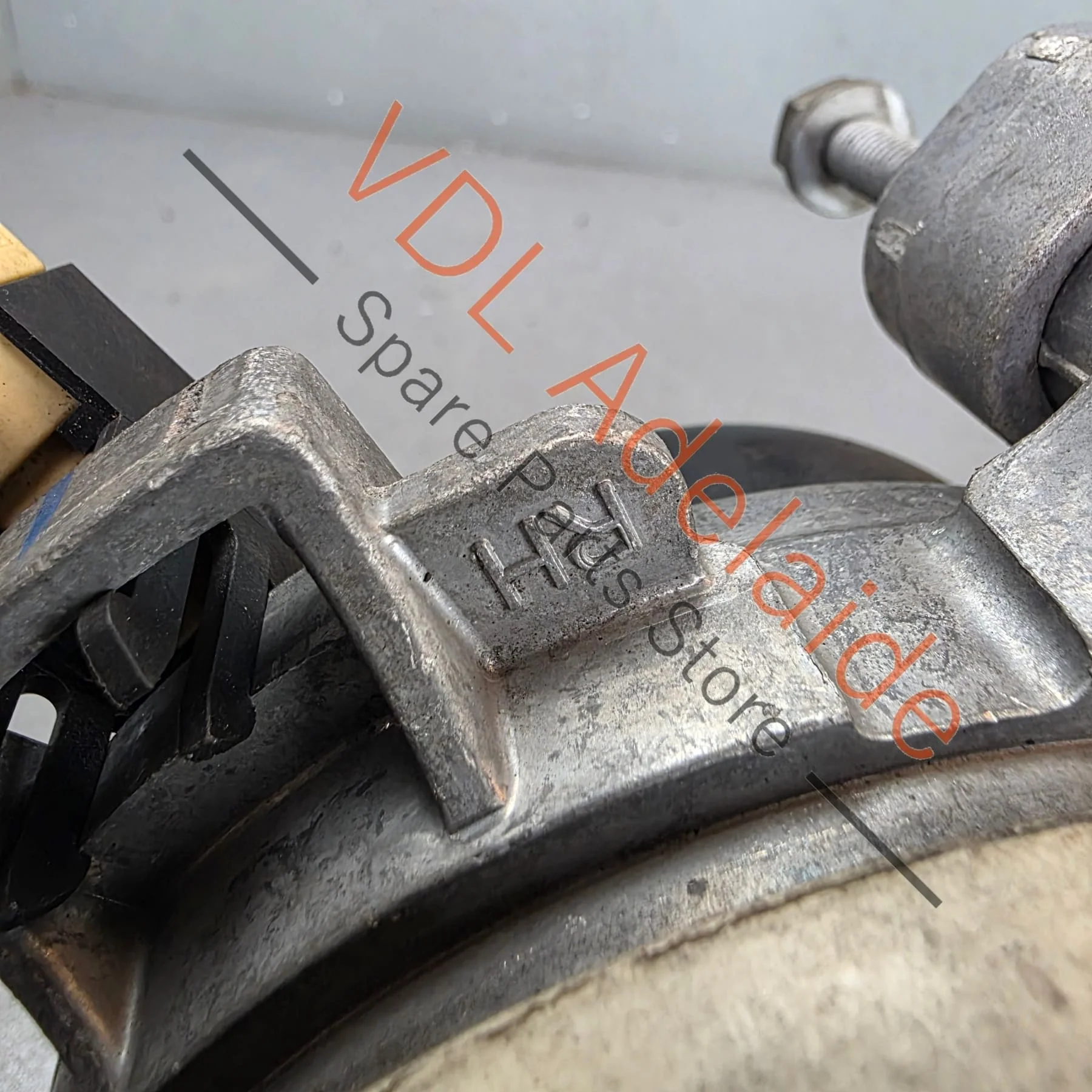 Audi SQ7 Urus Bentayga Hydro Engine Mount Right 4M0399202G - Image 3