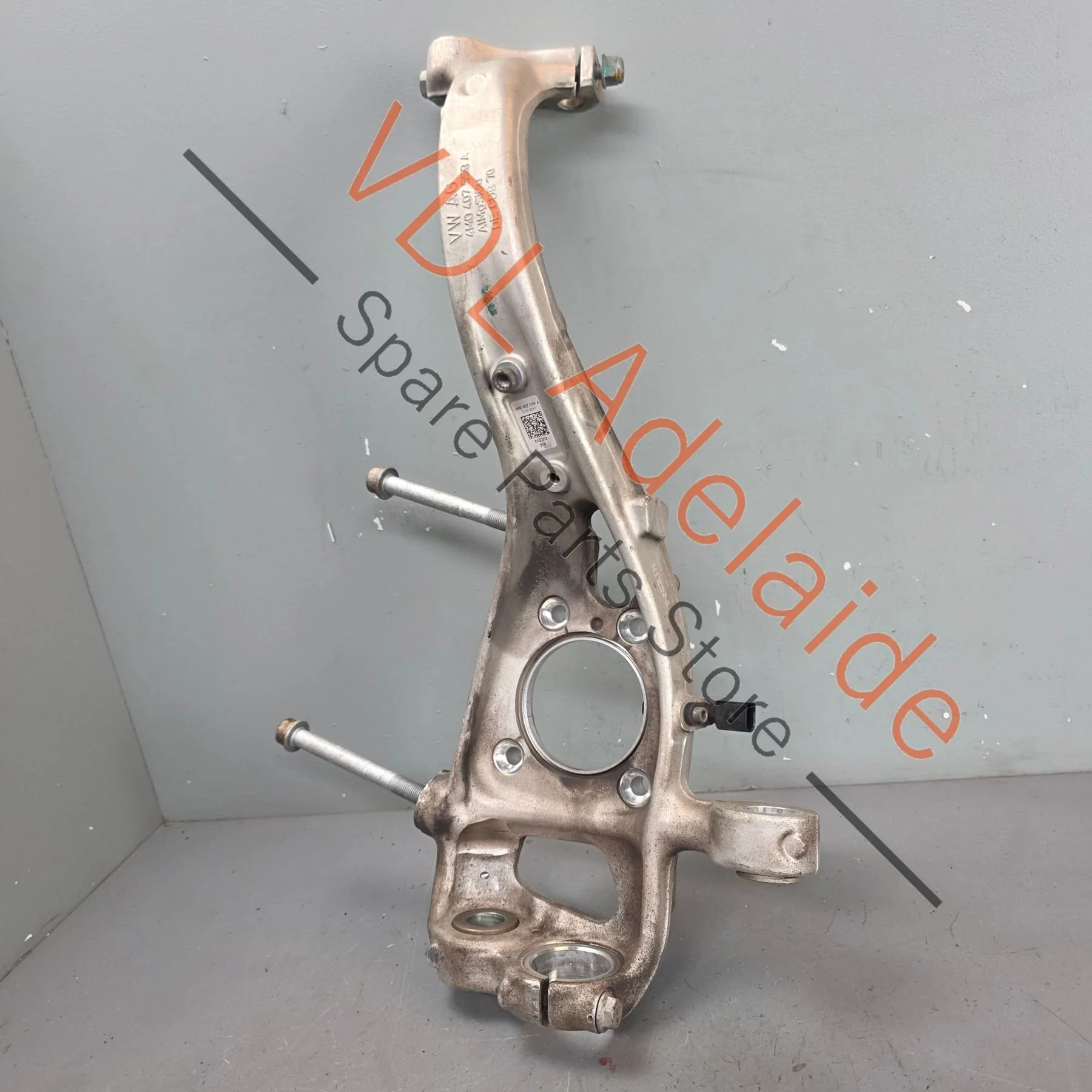 Bentley Bentayga Front Left Suspension Knuckle 4M0407253L - Image 5
