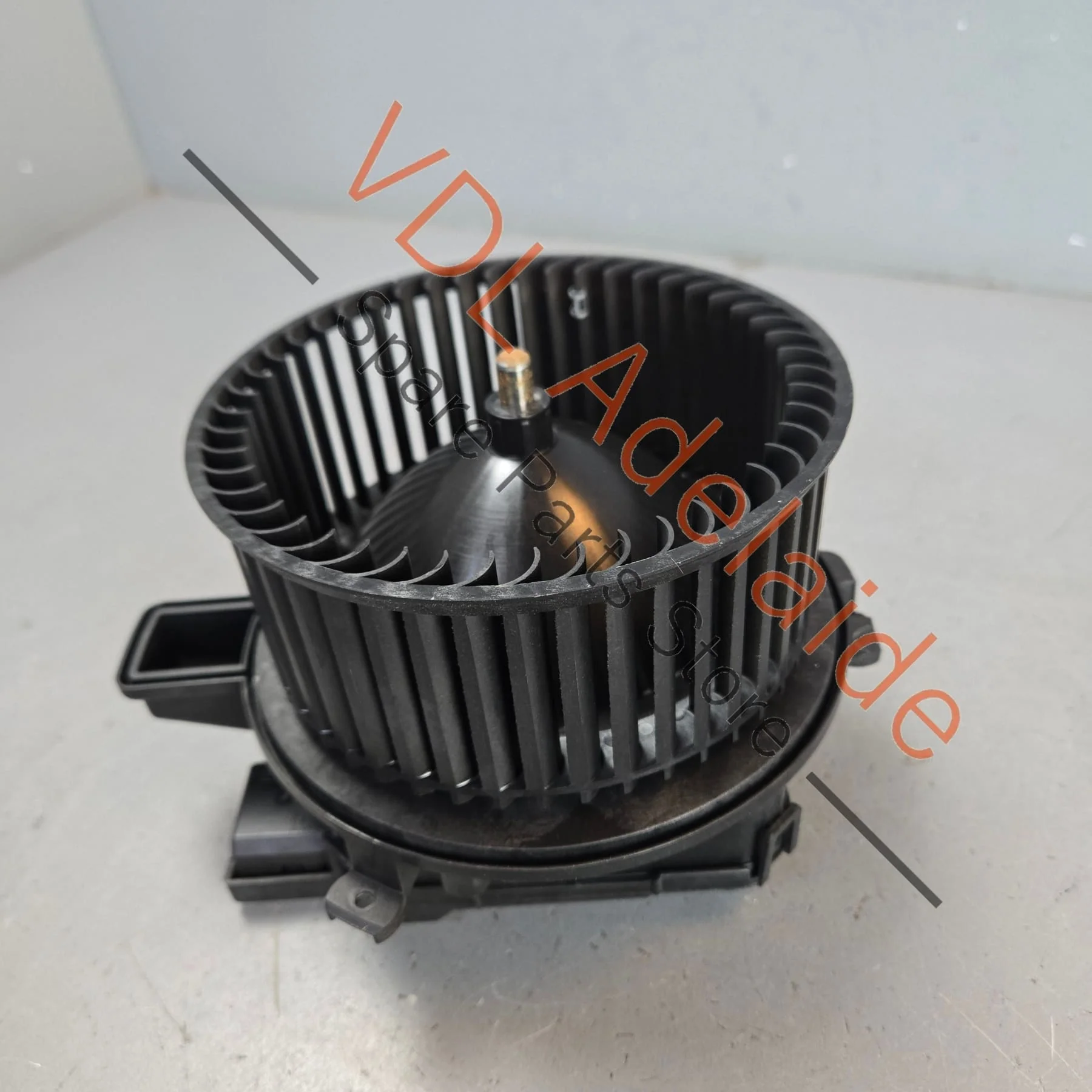 Bentley Bentayga Dashboard Blower Fan 4M2820021A 4M2820021B for RHD models - Image 3