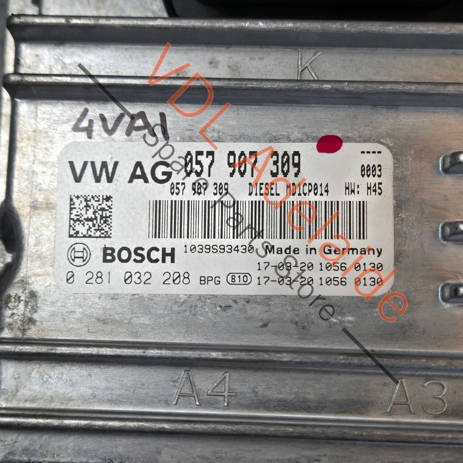 Bentley Bentayga 4.0 Diesel Engine Controller ECU 057907309 Bosch MD1CP014 - Image 2