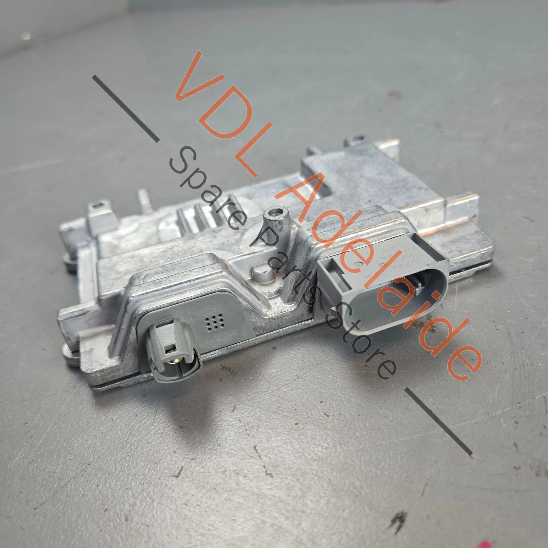 Bentley Bentayga Night Vision Control Module 36A907547 - Image 4