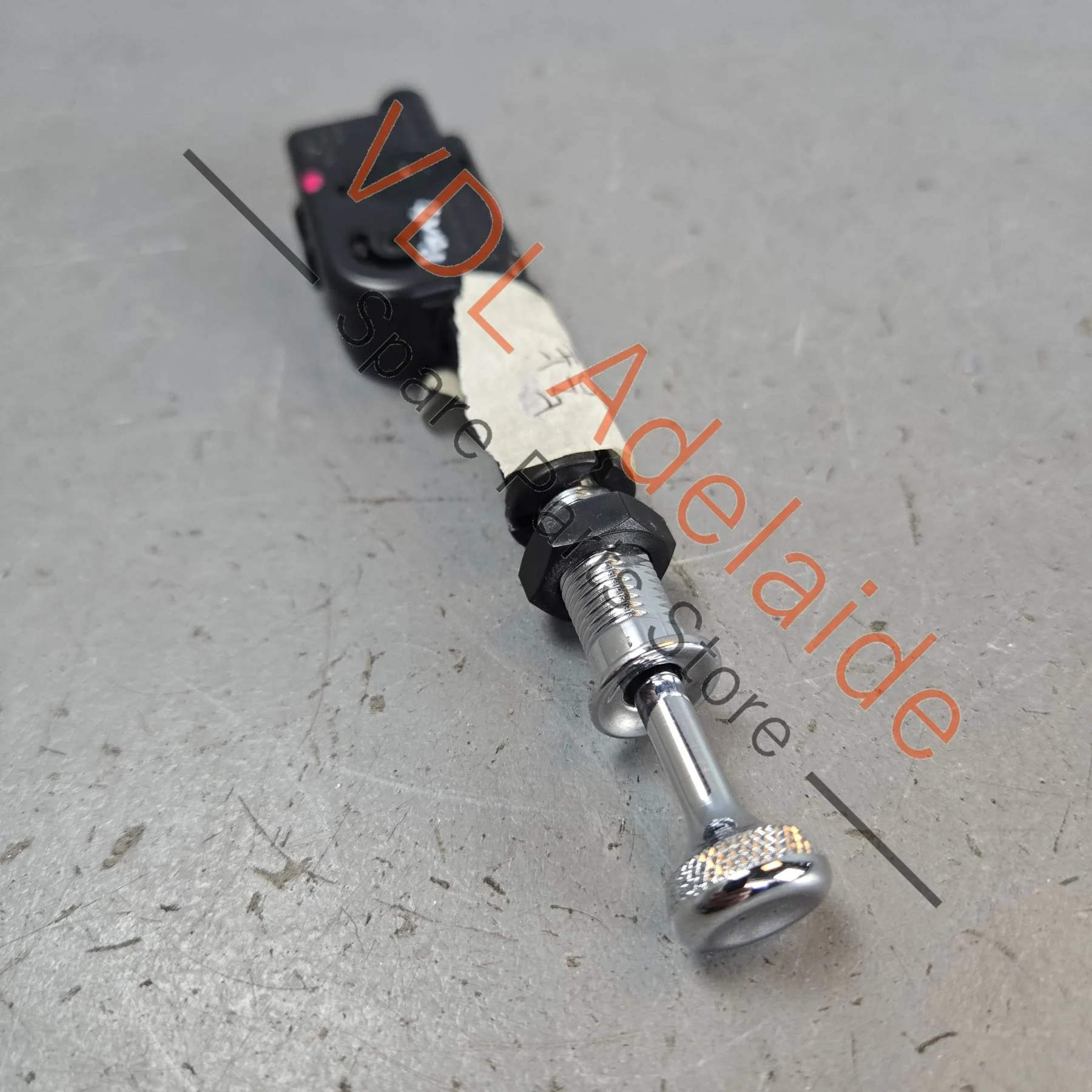 Bentley Bentayga Air Conditioning Vent Adjustment Pull Switch Assy 36A819820 3Y0819790C 36A819741 Front Right