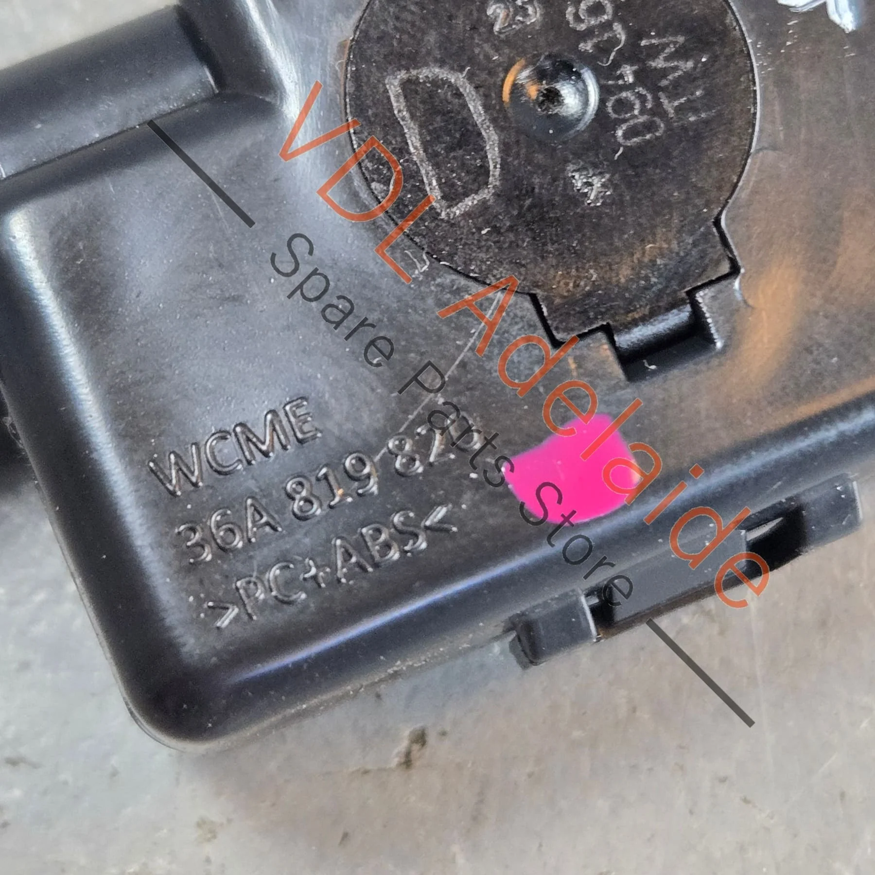 Bentley Bentayga Air Conditioning Vent Adjustment Pull Switch Assy 36A819820 3Y0819790C 36A819741 Front Centre - Image 5