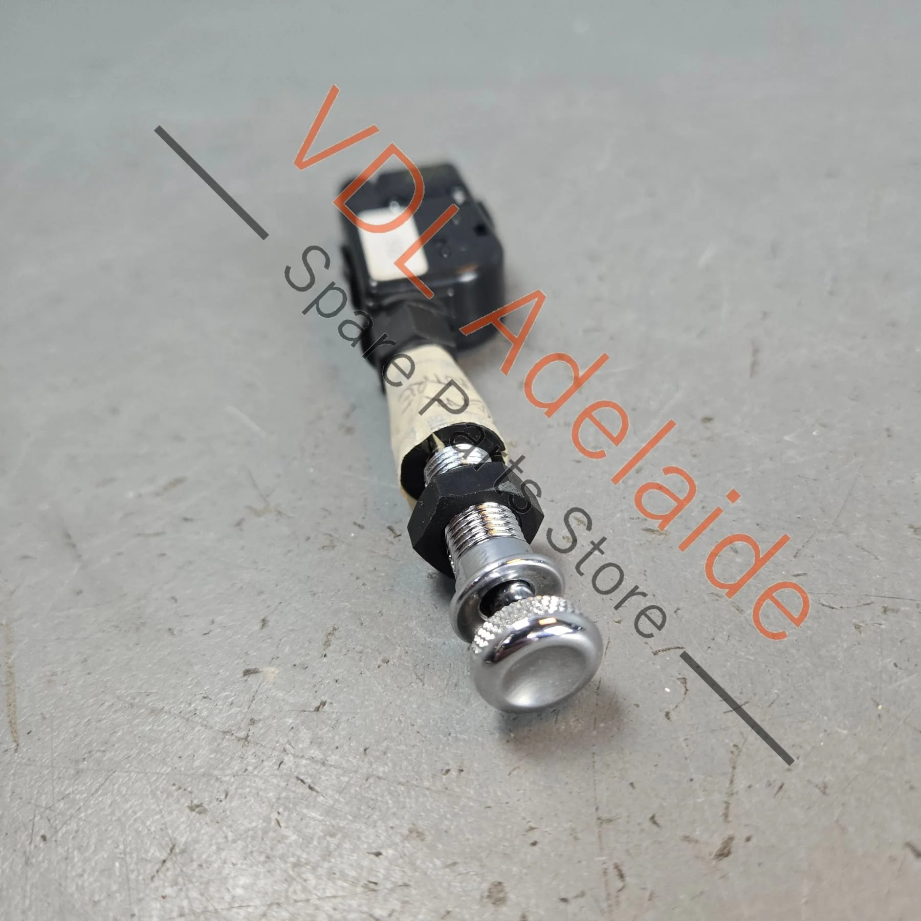 Bentley Bentayga Air Conditioning Vent Adjustment Pull Switch Assy 36A819820 3Y0819790C 36A819741 Rear Centre