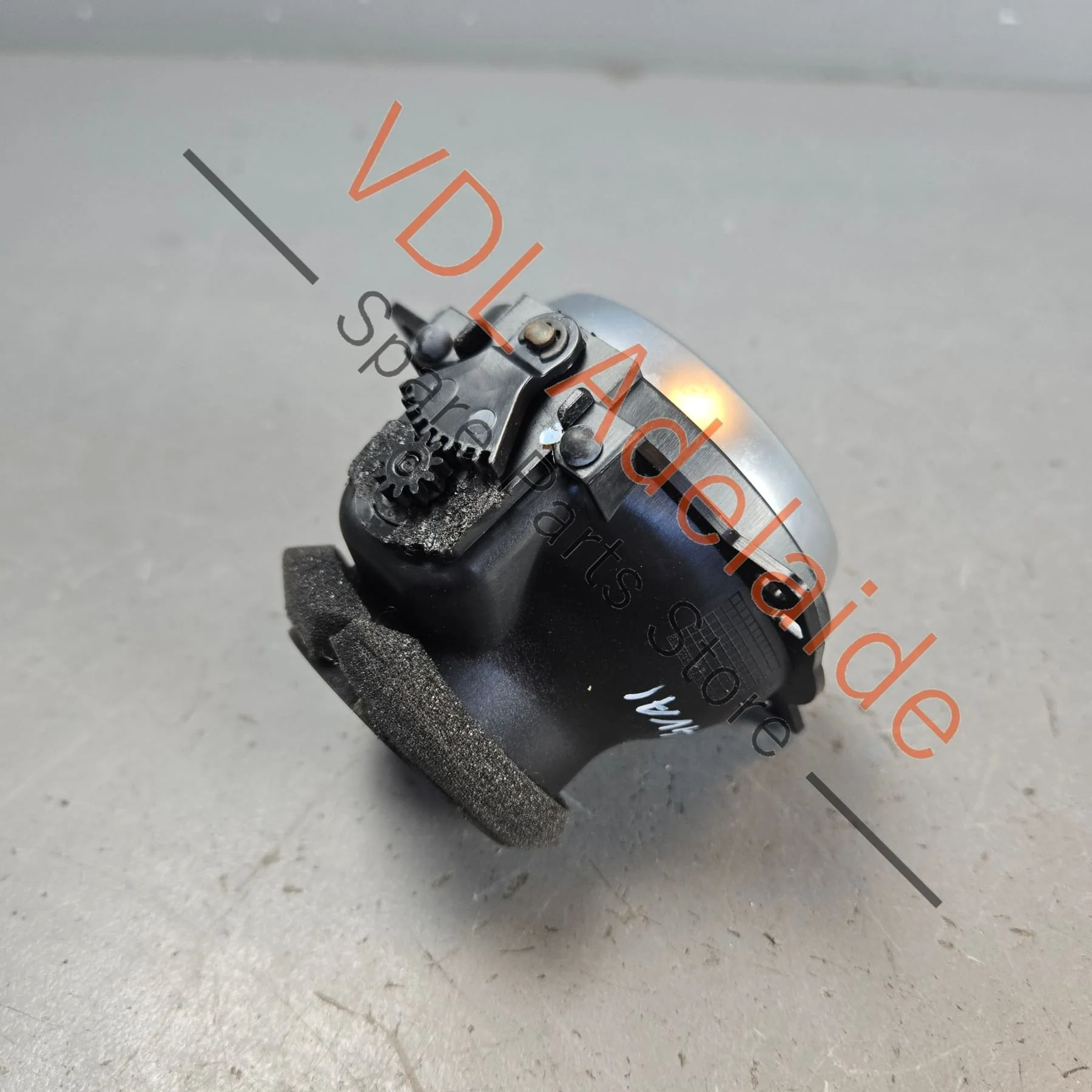 Bentley Bentayga Rear Air Vent 36A819203 - Image 4