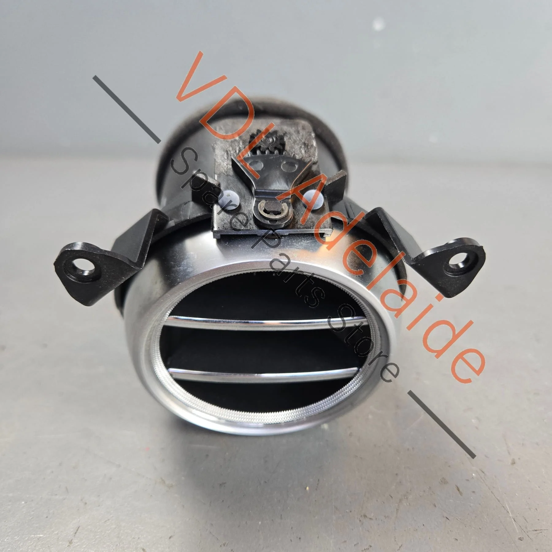 Bentley Bentayga Front Centre Air Vent 36A819202 - Image 3