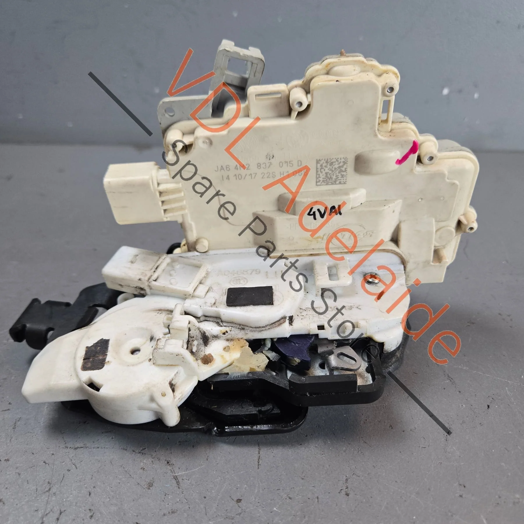 Audi Q7 Bentley Bentayga Door Lock Module Left Front 4M2837015D