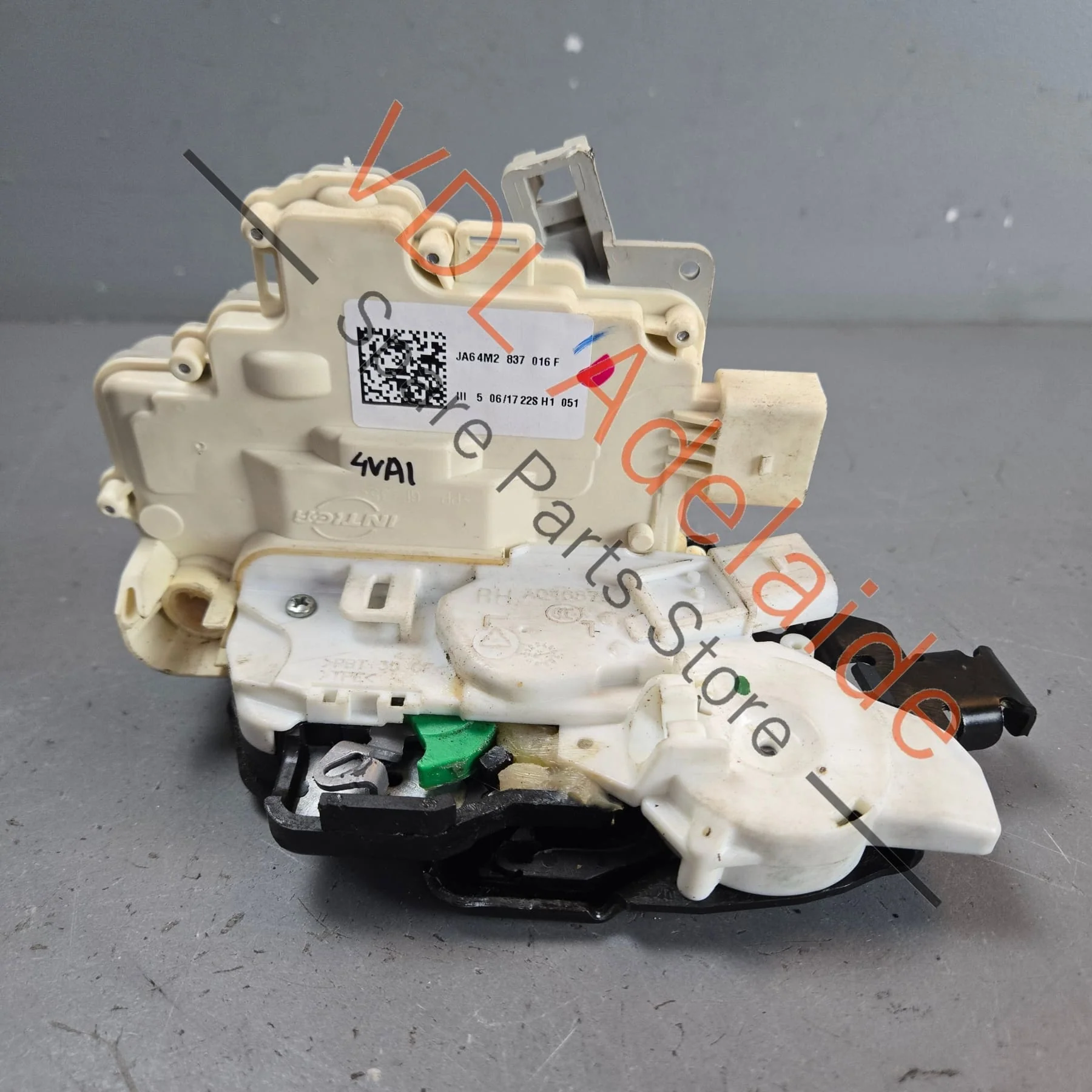 Audi Q7 Bentley Bentayga Door Lock Module Right Front 4M2837016F