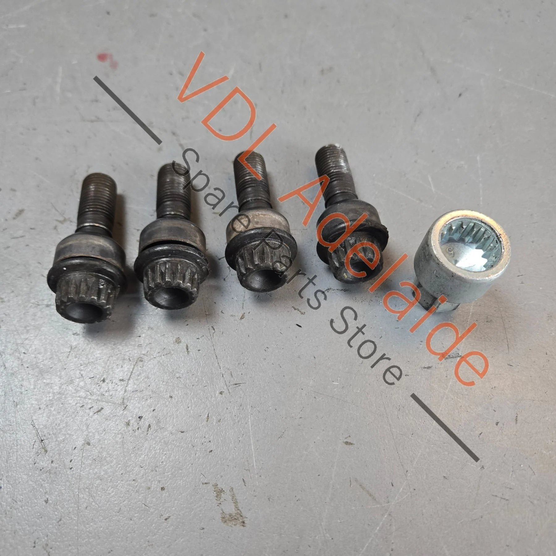 Bentley Bentayga Set of Wheel Nut Locks Porsche Cayenne Audi Q7 36A698137