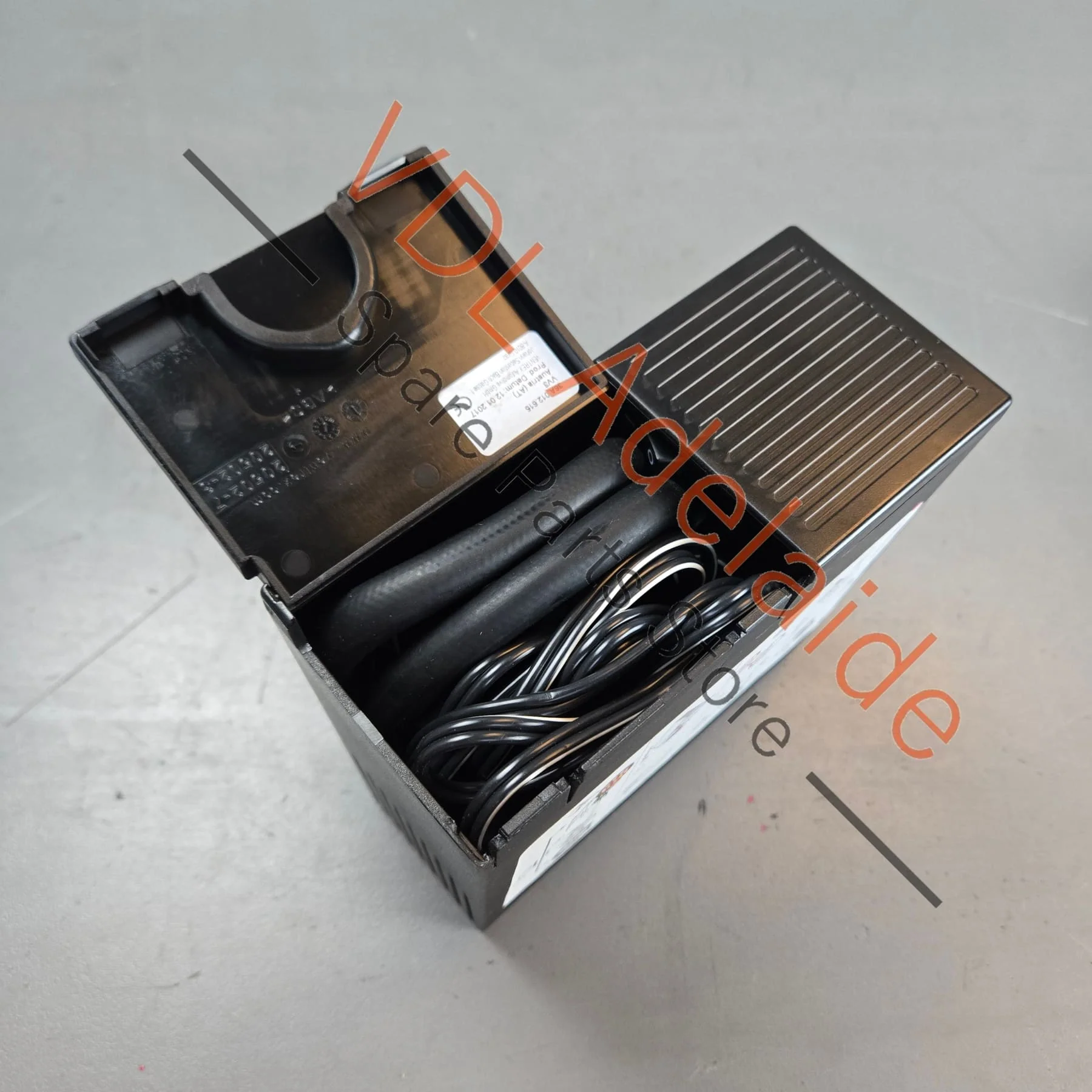 Bentley Bentayga 12V Emergency Tyre Pump 36A012615 4L0012615 - Image 2