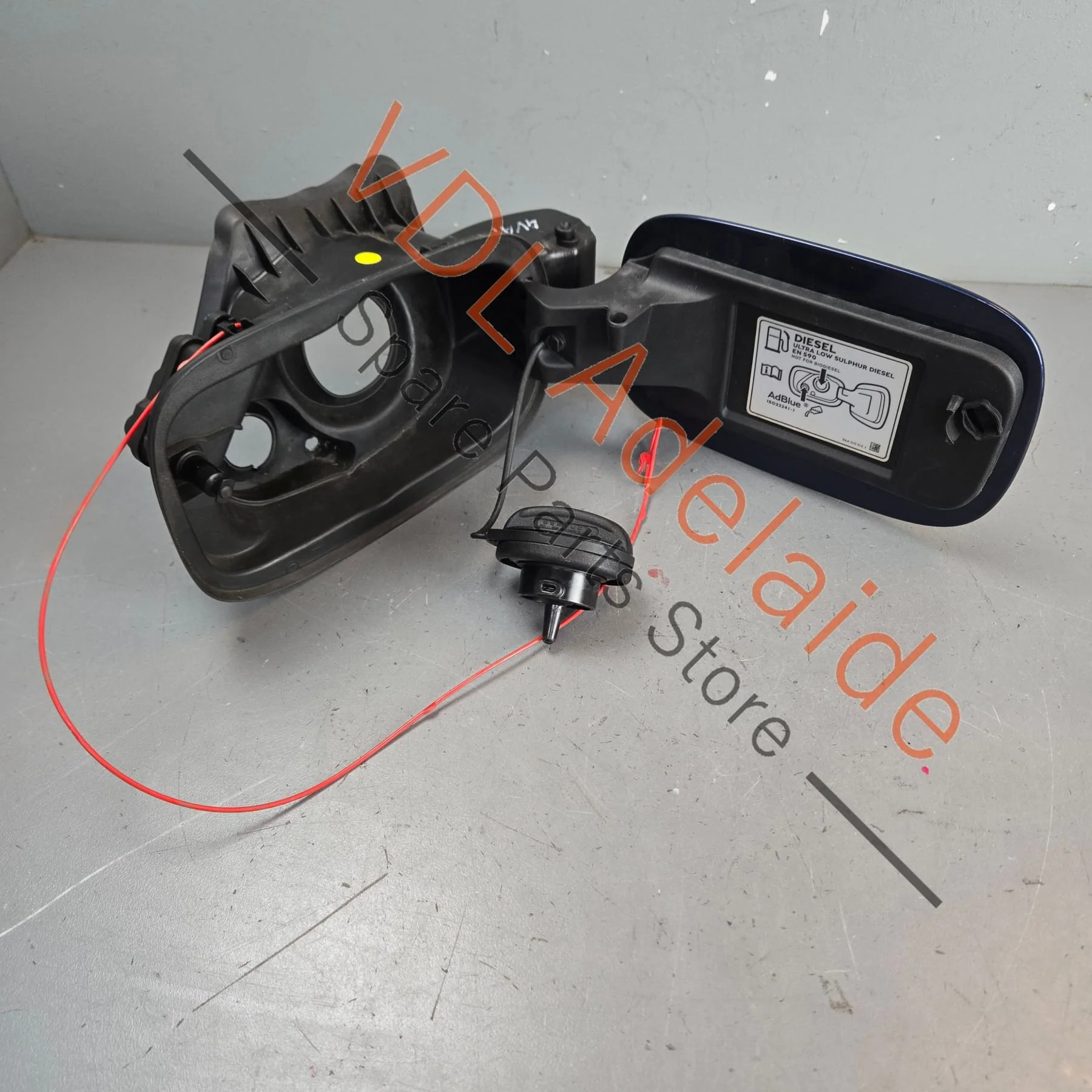 Bentley Bentayga Fuel Door Flap Assembly 36A809907 36A809857C - Image 2