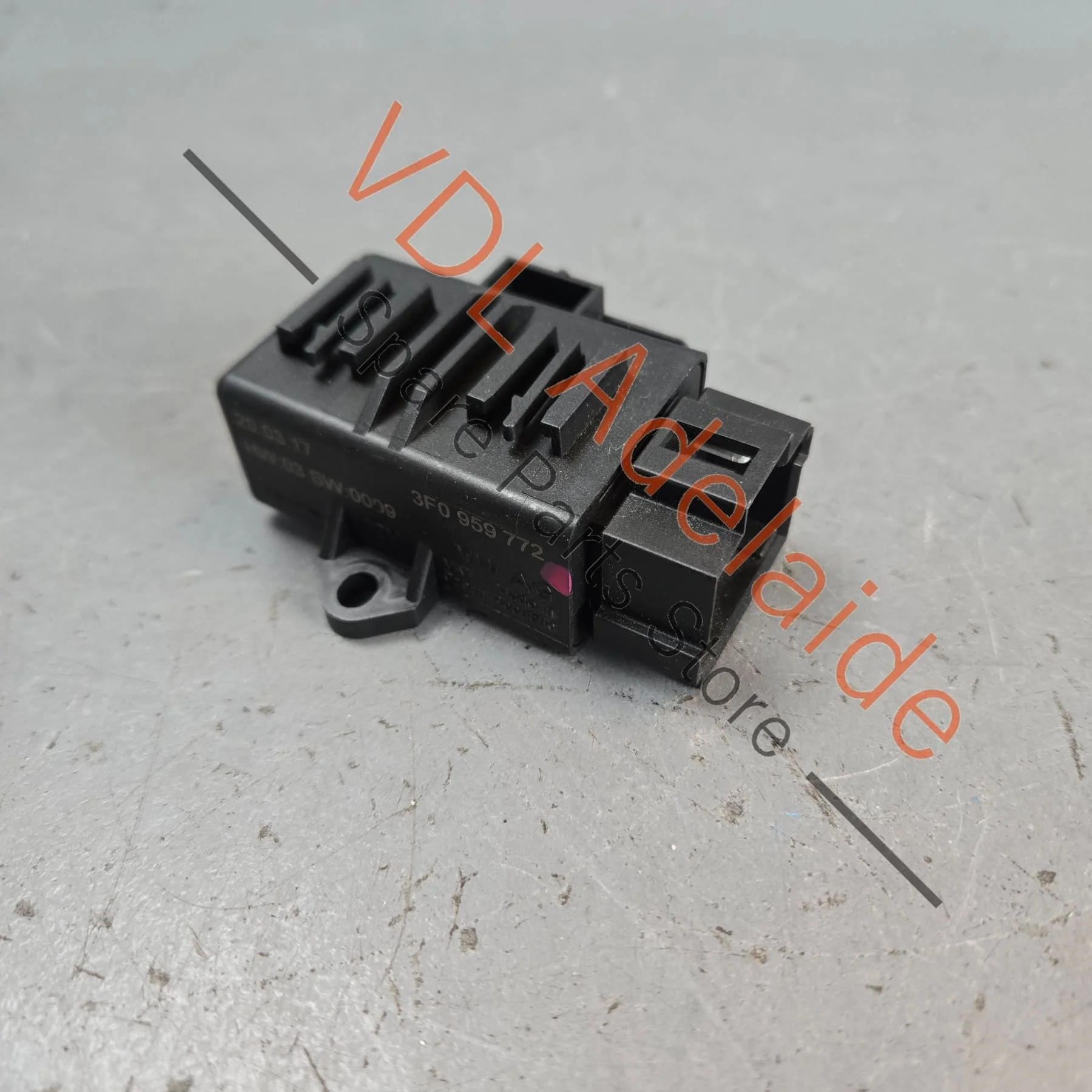 Bentley Bentayga Rear Seat Heating Control Unit 3F0959772