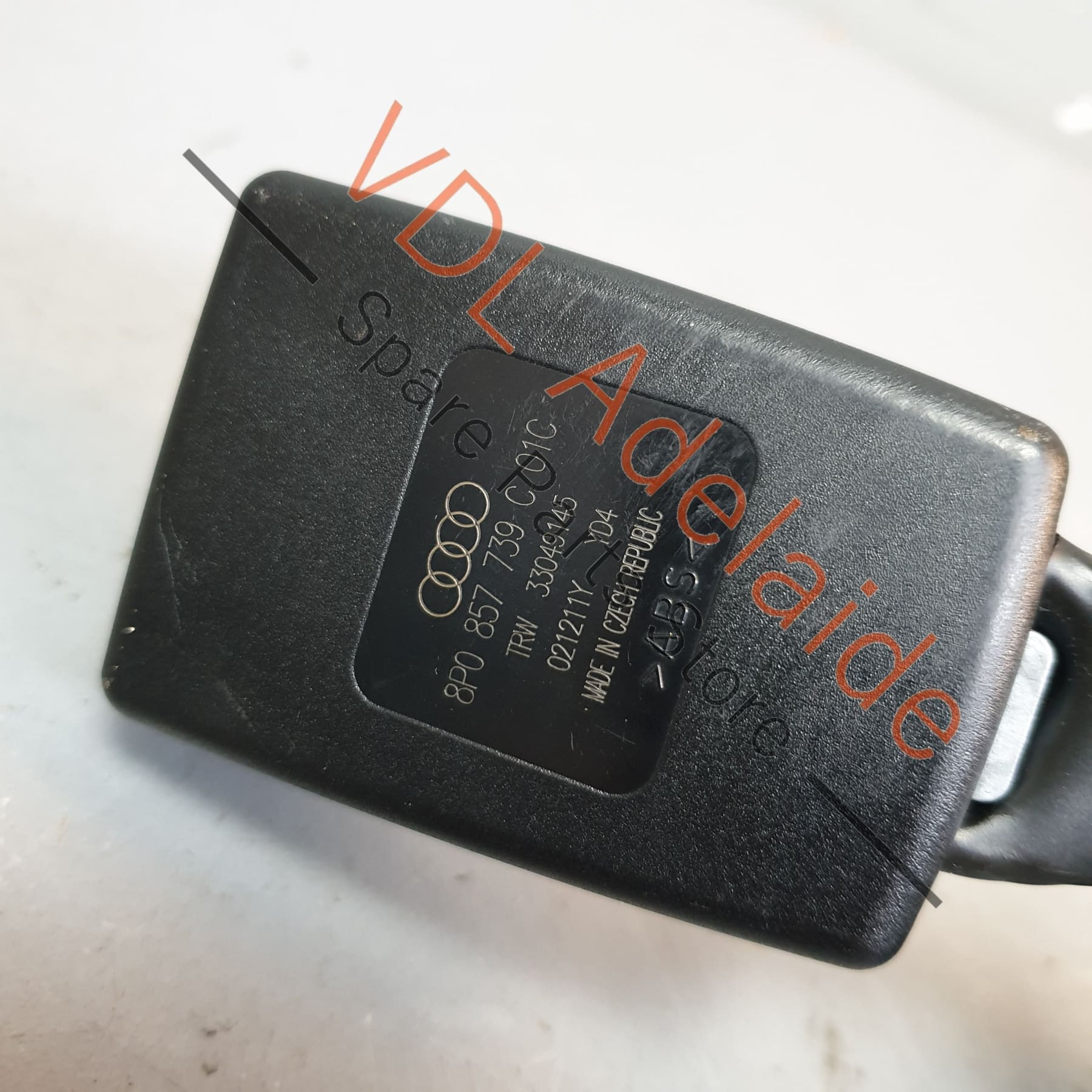 Audi S3 8P Rear Double Seatbelt Catch Clasp Clip 8P0857739C - Image 2
