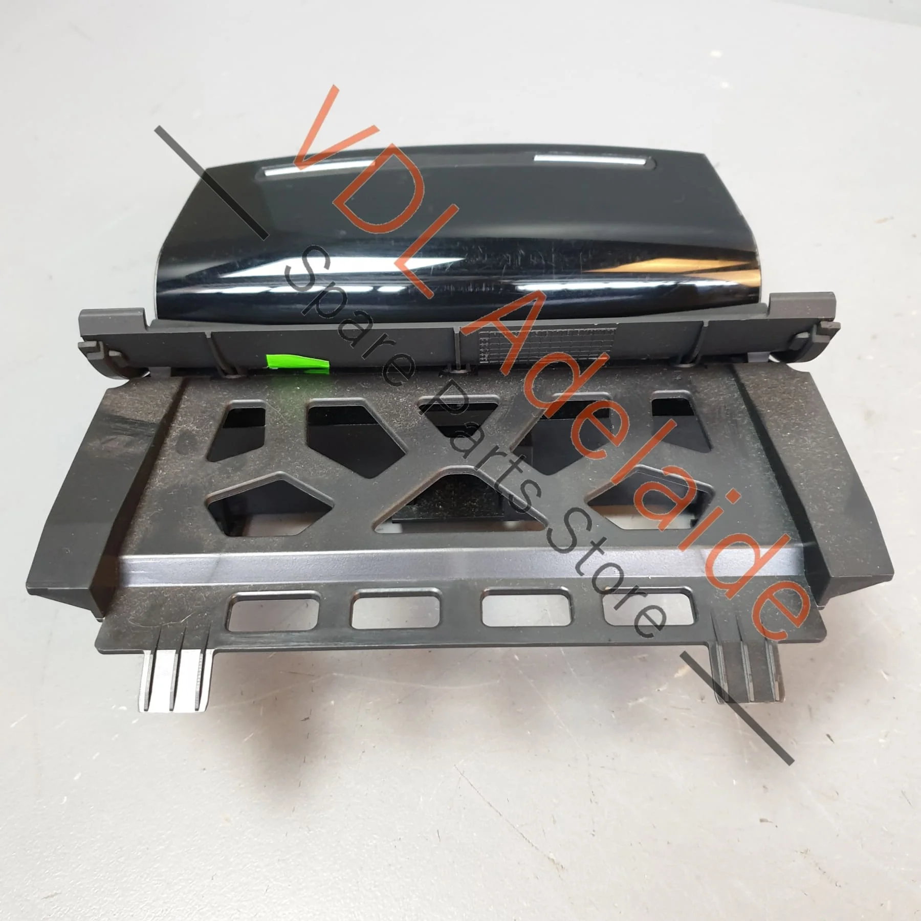Audi A3 S3 8P Centre Console Ashtray Compartment w Flip up Panel 8P0857951 4PK 8P0857967A 7Z9 - Image 8