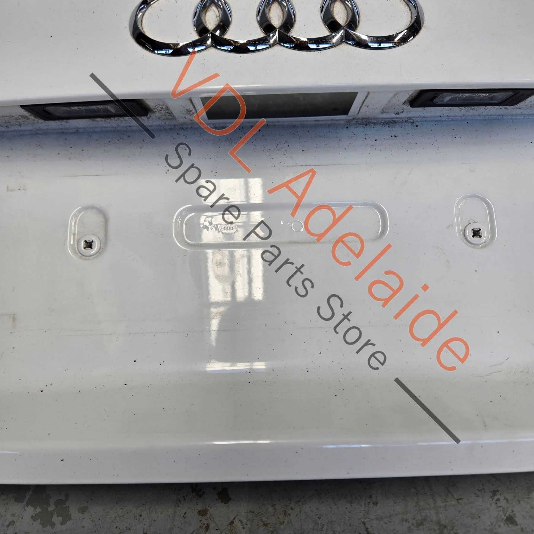 Audi RS5 Boot Trunk Panel Lid 8T0827023AR - Image 7