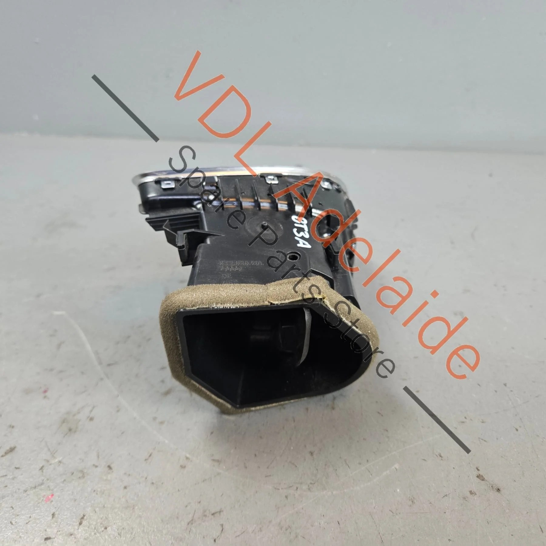 Audi RS5 Left Passenger Dash Air AC Vent 8T2820901G - Image 4