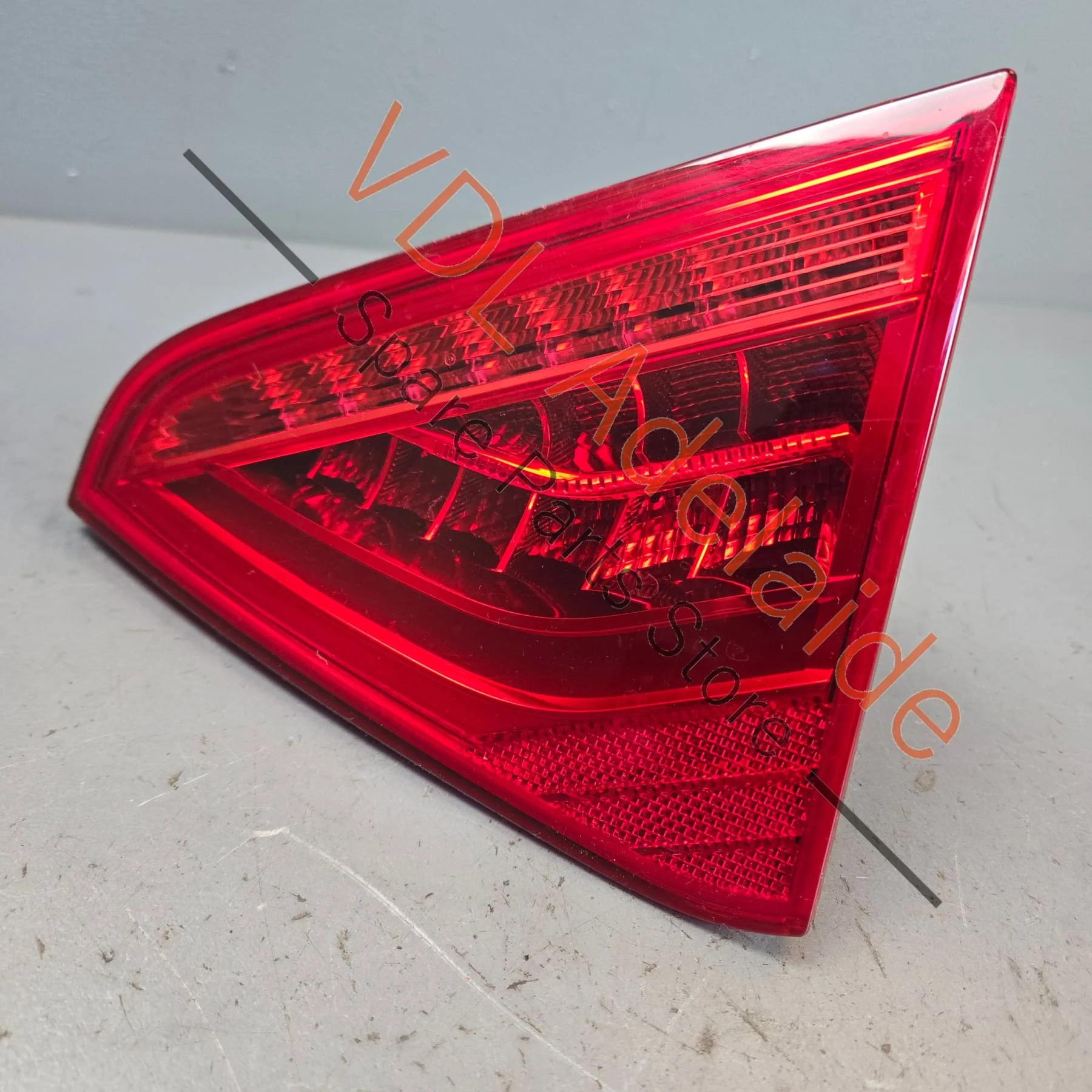 Audi RS5 Right Side Inner Rear LED Tail Light 8T0945094C