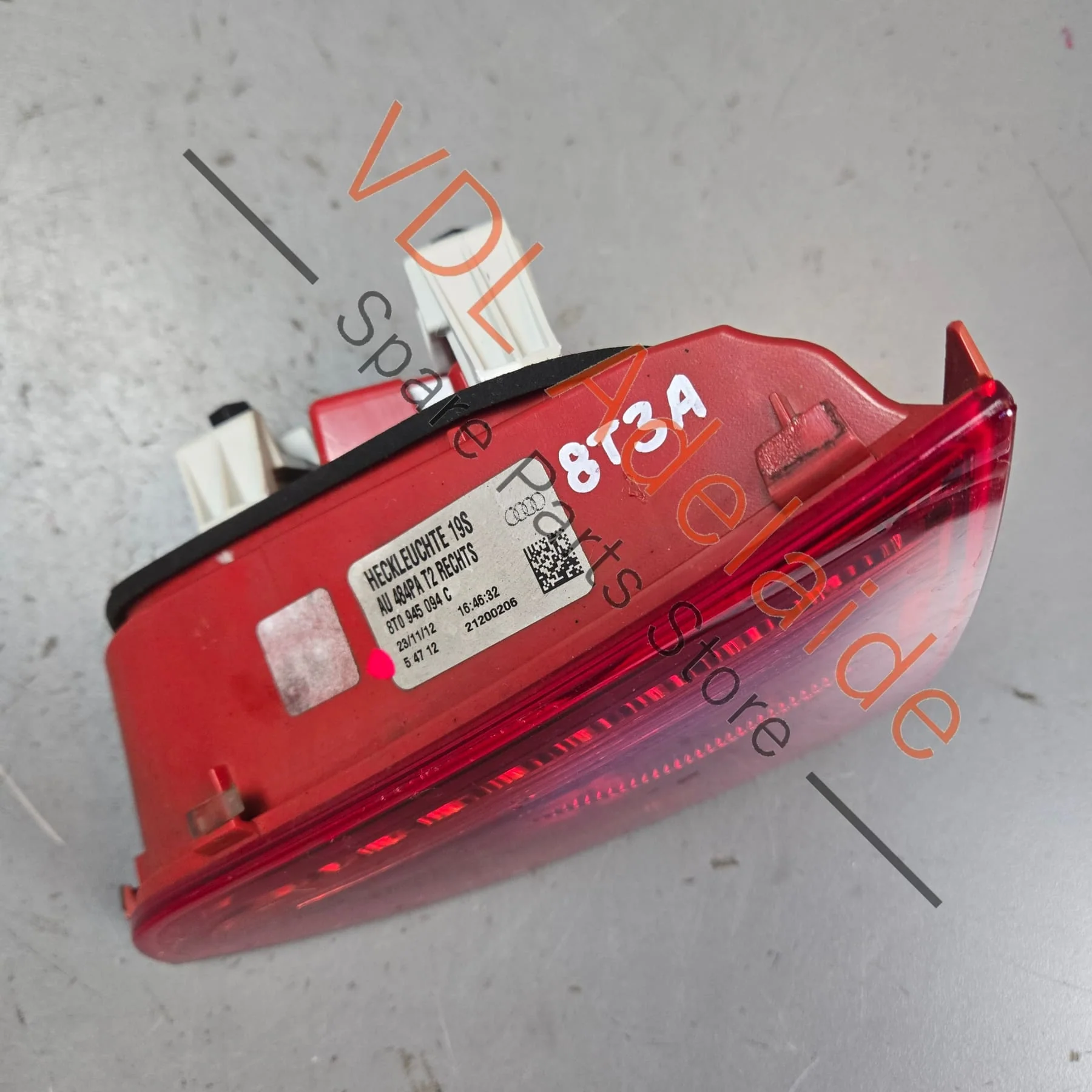 Audi RS5 Right Side Inner Rear LED Tail Light 8T0945094C - Image 3