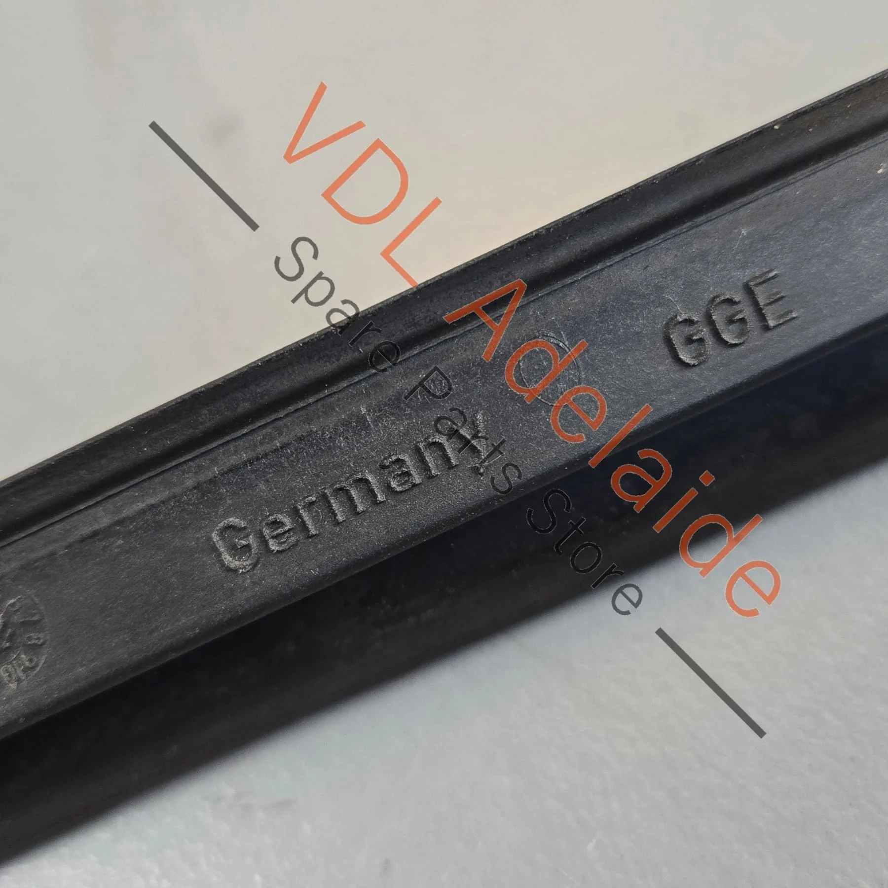 Audi A5 S5 RS5 Front Windscreen Deflector Strip Trim 8T0854328A RHS Right - Image 5