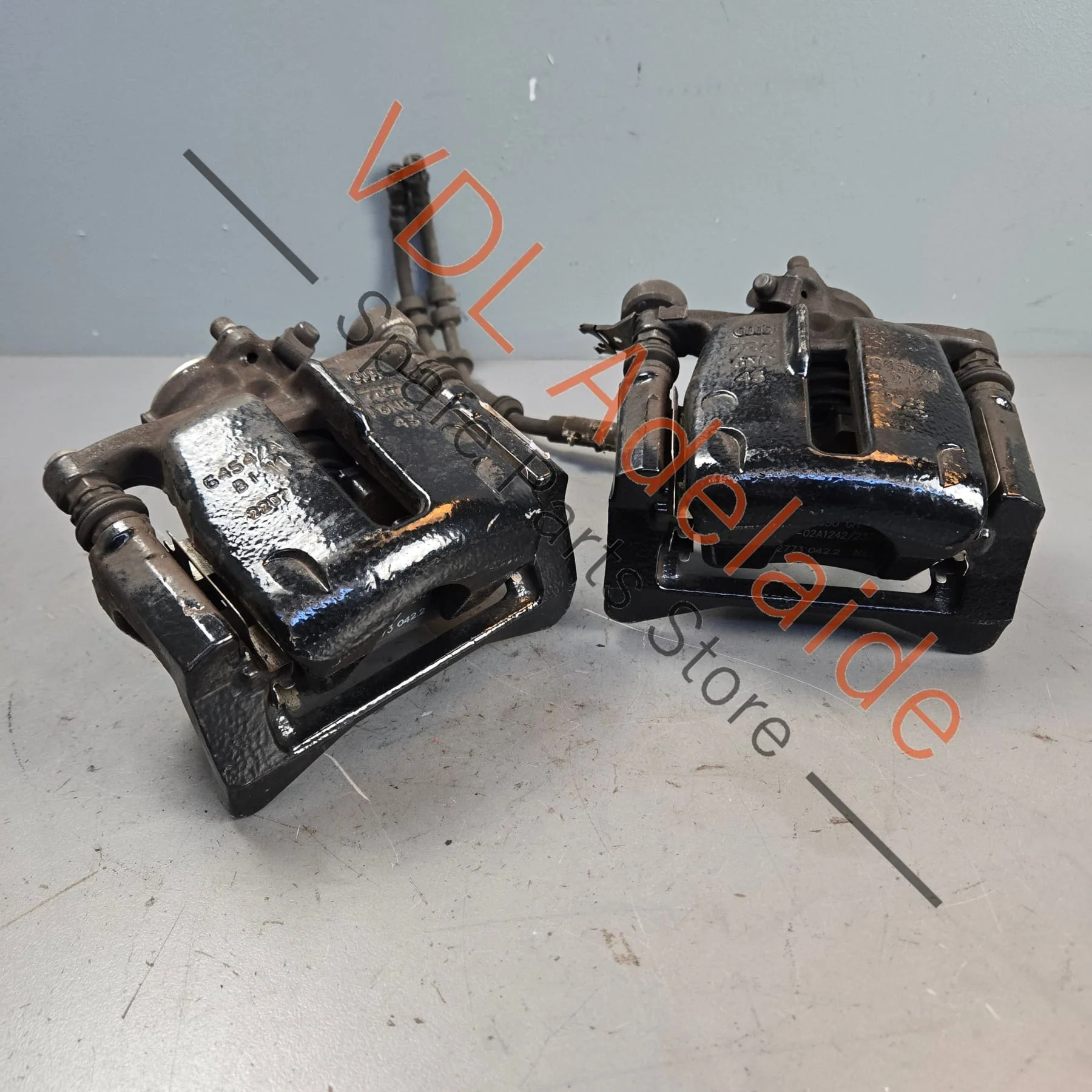 Audi RS4 RS5 Rear Brake Caliper Pair for 330 x 22mm rotor