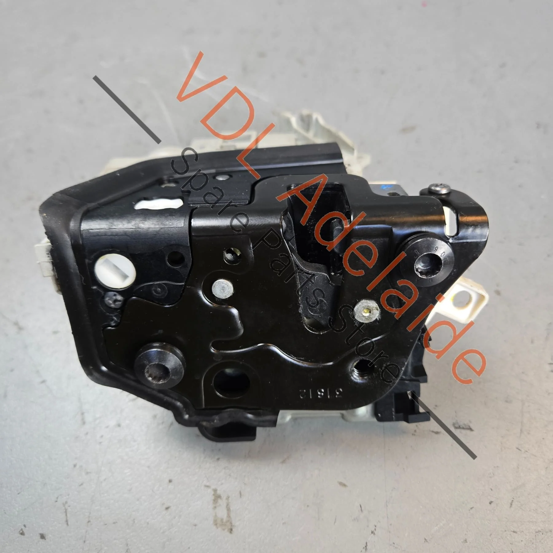 Audi A5 RS5 Left Side Door Lock Module 8J2837015C - Image 4