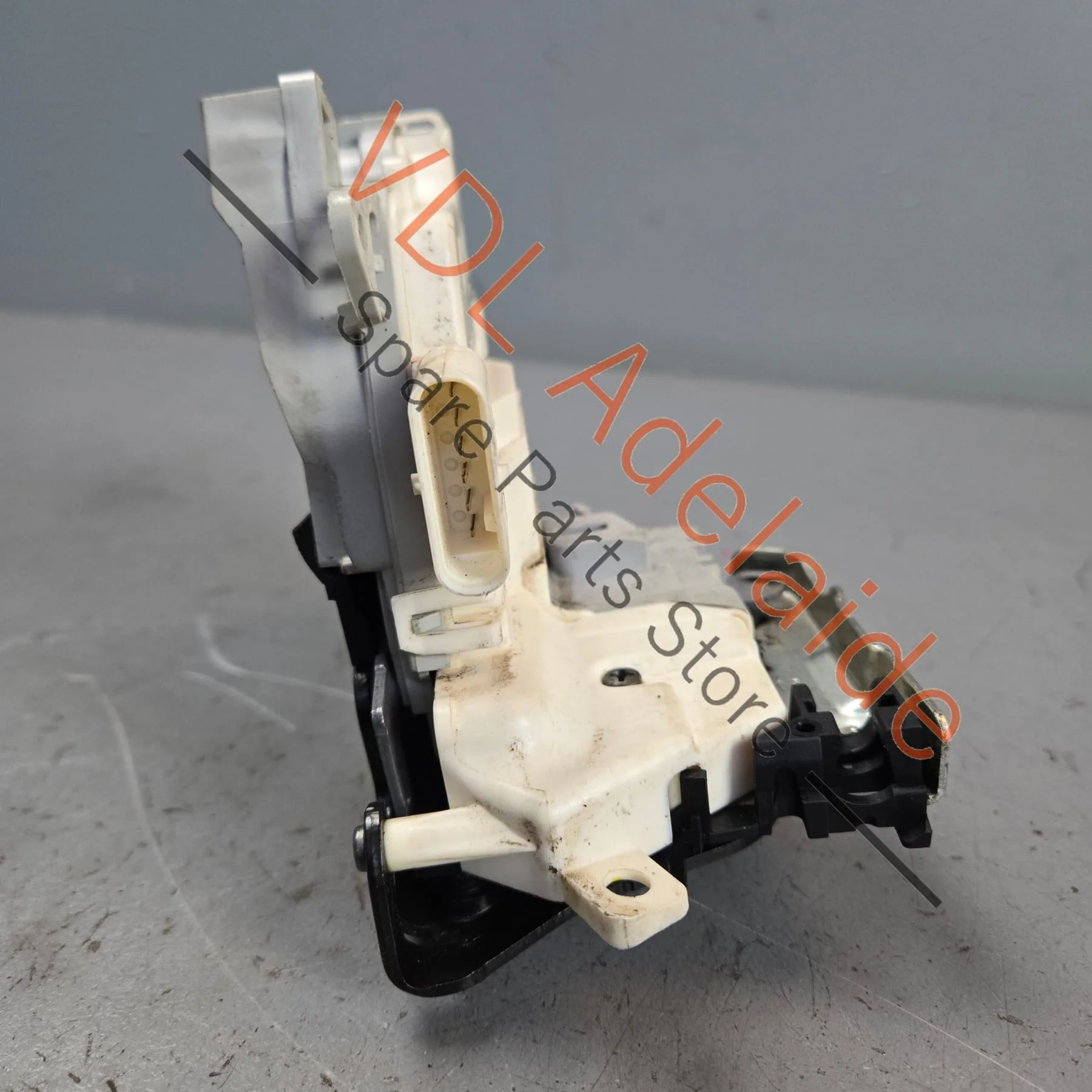 Audi A5 RS5 Left Side Door Lock Module 8J2837015C - Image 5