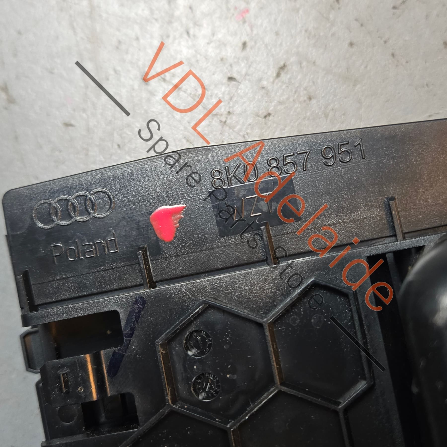 Audi RS5 Centre Console Ashtray Compartment 8K0857951C V10 - Image 5
