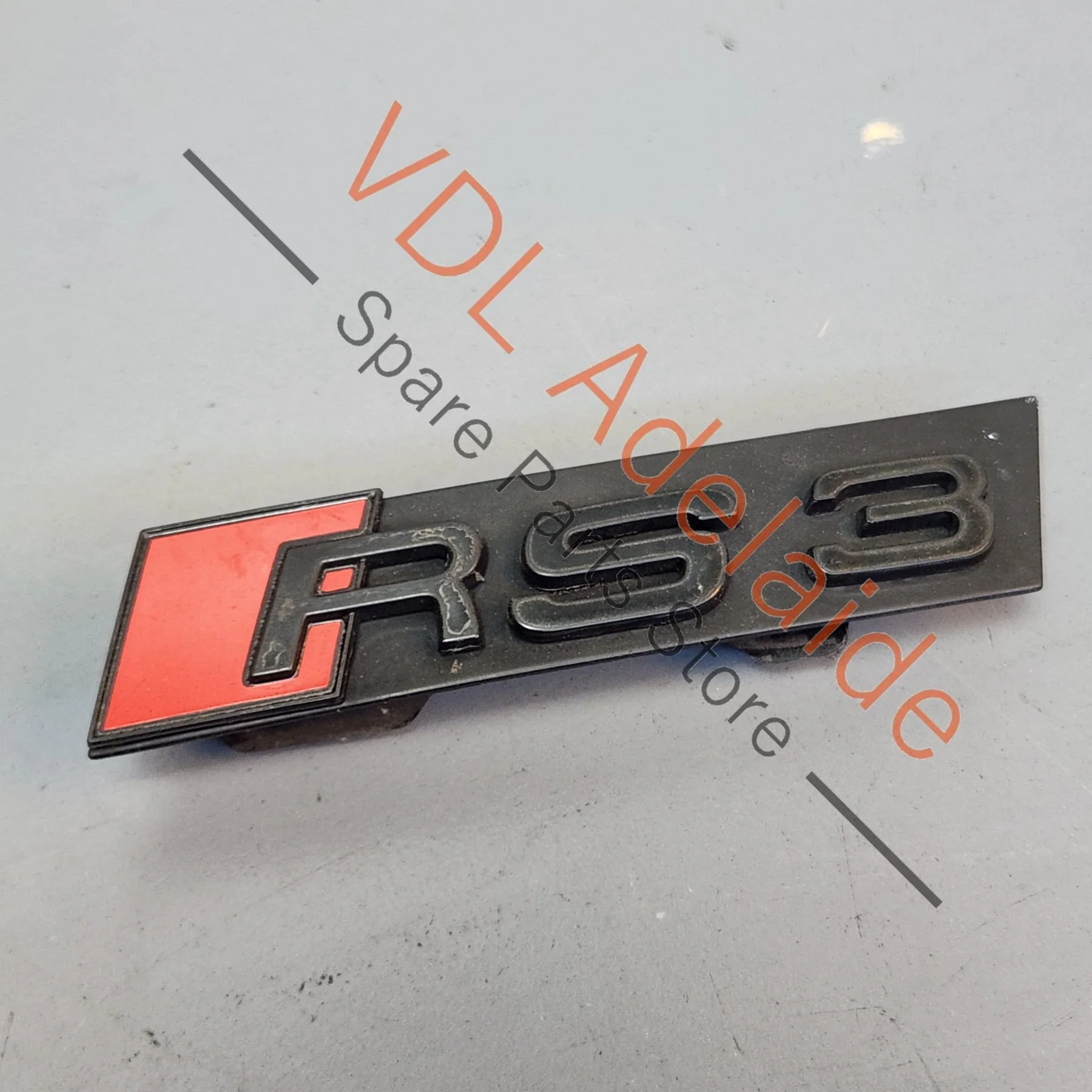 Genuine Audi RS3 8V Front Grille Badge 8V4853736 - Image 4