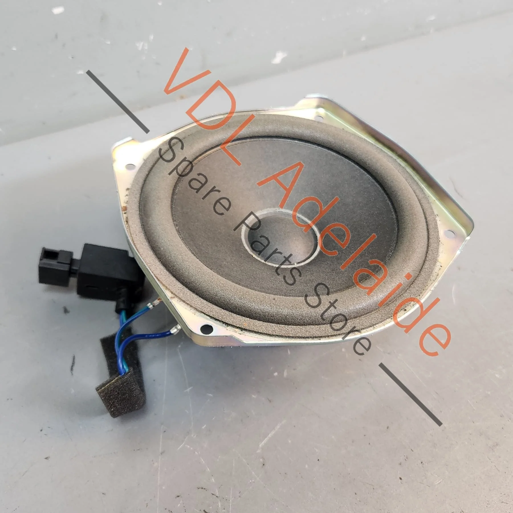 Audi A3 S3 RS3 Premium Sound BOSE Boot mounted Subwoofer Speaker for BASSBOX 8V0035382D
