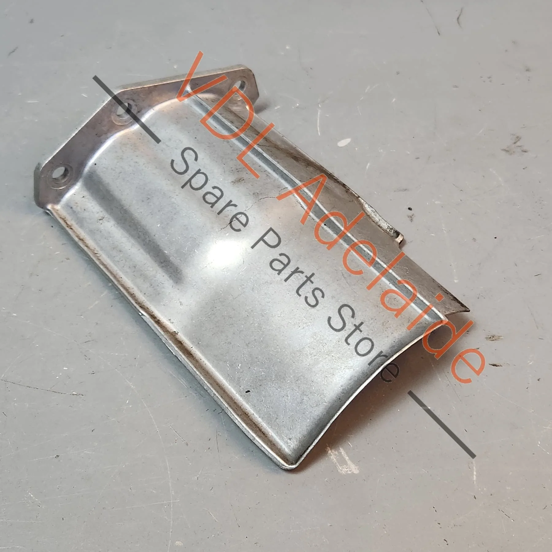 Audi RS3 Front Right Driveshaft Heatshield Aluminium Plate Guard 5N0407720B