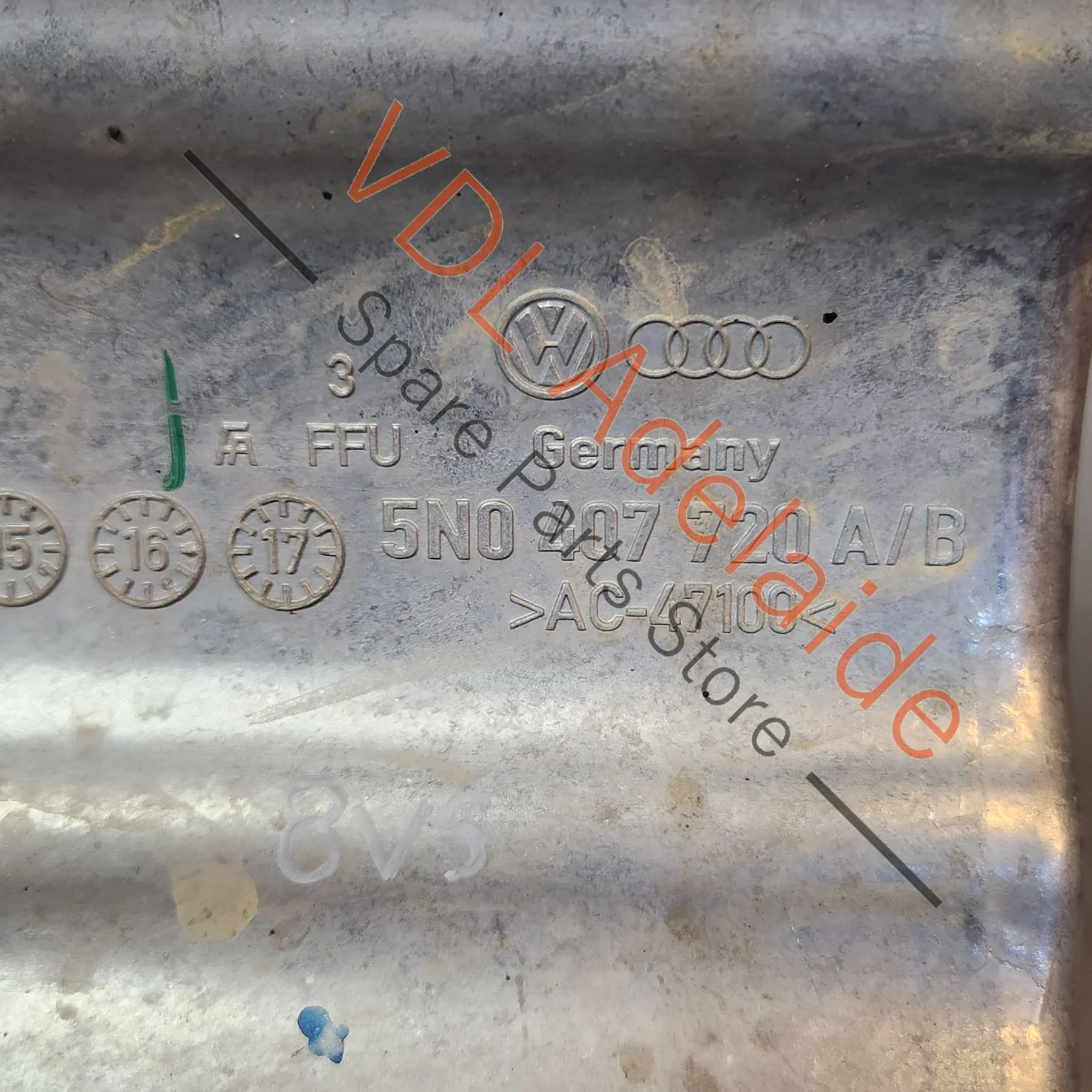 Audi RS3 Front Right Driveshaft Heatshield Aluminium Plate Guard 5N0407720B - Image 3